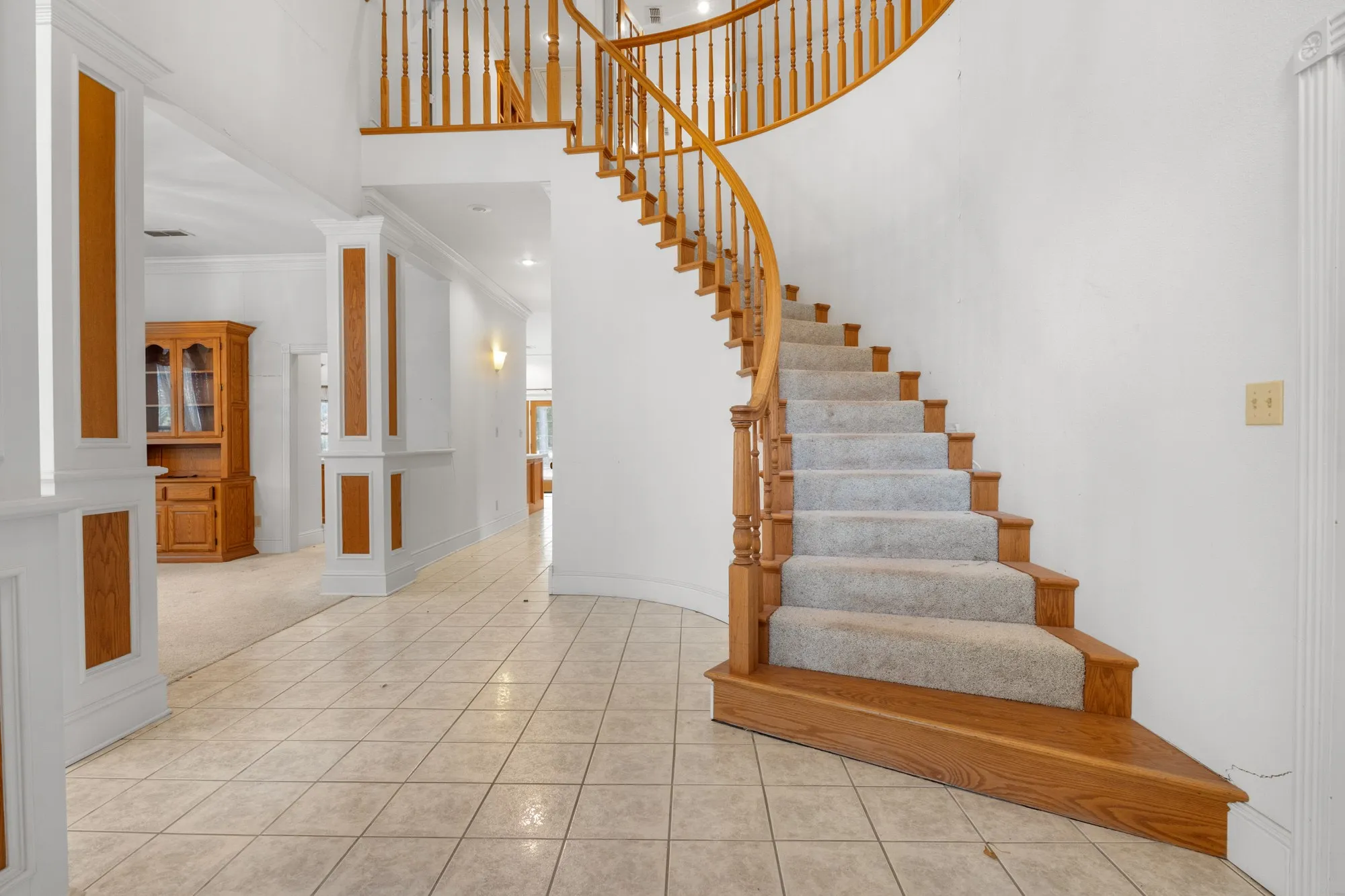 Single Family Residence For Sale in Titus County , 205 County Road 1485, Mt Pleasant, Texas 75455, 5 Bedroom, 3 Bathroom, 2 Garage spaces, 3,930 Sqft, built in 1994, mls#21402269, Real Estate Agent in Mt Pleasant, Homes For Sale in Titus county, Homes For Sale in Mt Pleasant, Realtor in Mt Pleasant Texas, Real Estate Brokerage Independent Realty Texas, Luminita Cordes Realtor