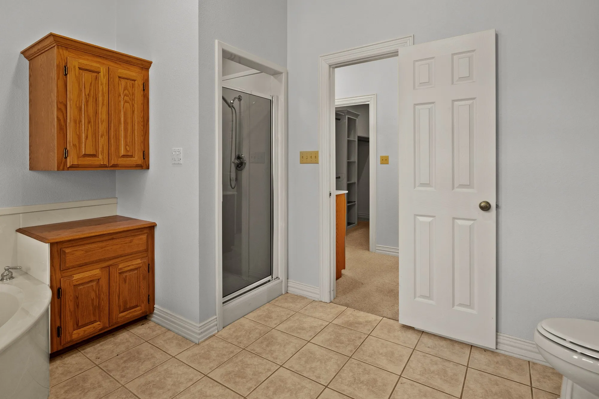 Single Family Residence For Sale in Titus County , 205 County Road 1485, Mt Pleasant, Texas 75455, 5 Bedroom, 3 Bathroom, 2 Garage spaces, 3,930 Sqft, built in 1994, mls#21402269, Real Estate Agent in Mt Pleasant, Homes For Sale in Titus county, Homes For Sale in Mt Pleasant, Realtor in Mt Pleasant Texas, Real Estate Brokerage Independent Realty Texas, Luminita Cordes Realtor