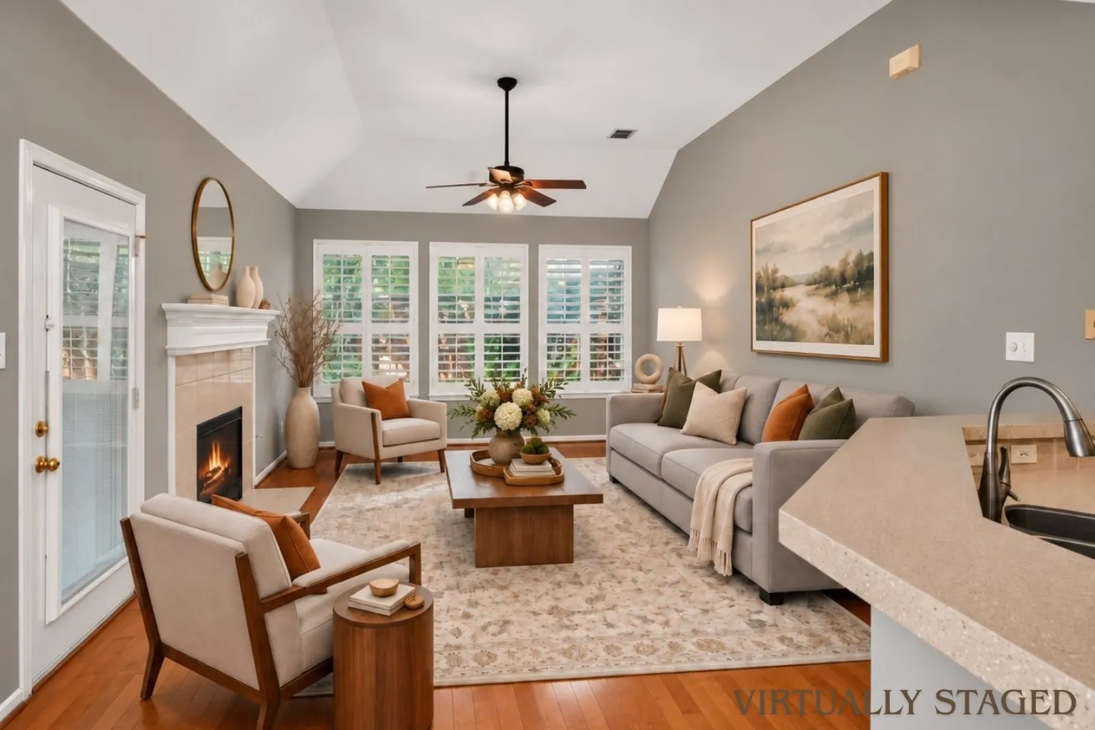 Single Family Residence For Rent in Dallas County , 120 Stonecreek Drive, Irving, Texas 75063, 3 Bedroom, 3 Bathroom, 2 Garage spaces, 2,324 Sqft, built in 1995, mls#21397347, Real Estate Agent in Irving, Homes For Rent in Dallas county, Homes For Rent in Irving, Realtor in Irving Texas, Real Estate Brokerage Independent Realty Texas, Luminita Cordes Realtor