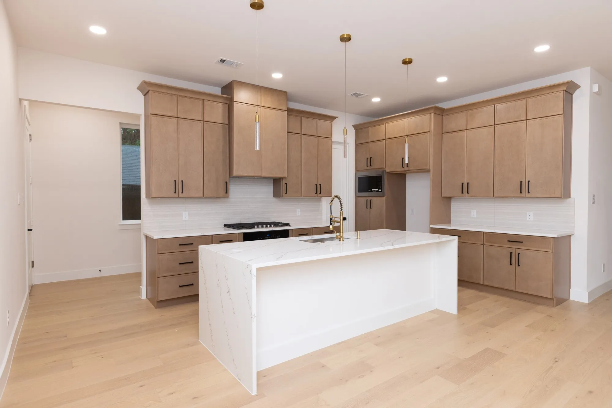 Townhouse For Rent in Dallas County , 4237 Sylvester Street, Dallas, Texas 75219, 3 Bedroom, 4 Bathroom, 2 Garage spaces, 2,823 Sqft, built in 2026, mls#21402422, Real Estate Agent in Dallas, Homes For Rent in Dallas county, Homes For Rent in Dallas, Realtor in Dallas Texas, Real Estate Brokerage Independent Realty Texas, Luminita Cordes Realtor
