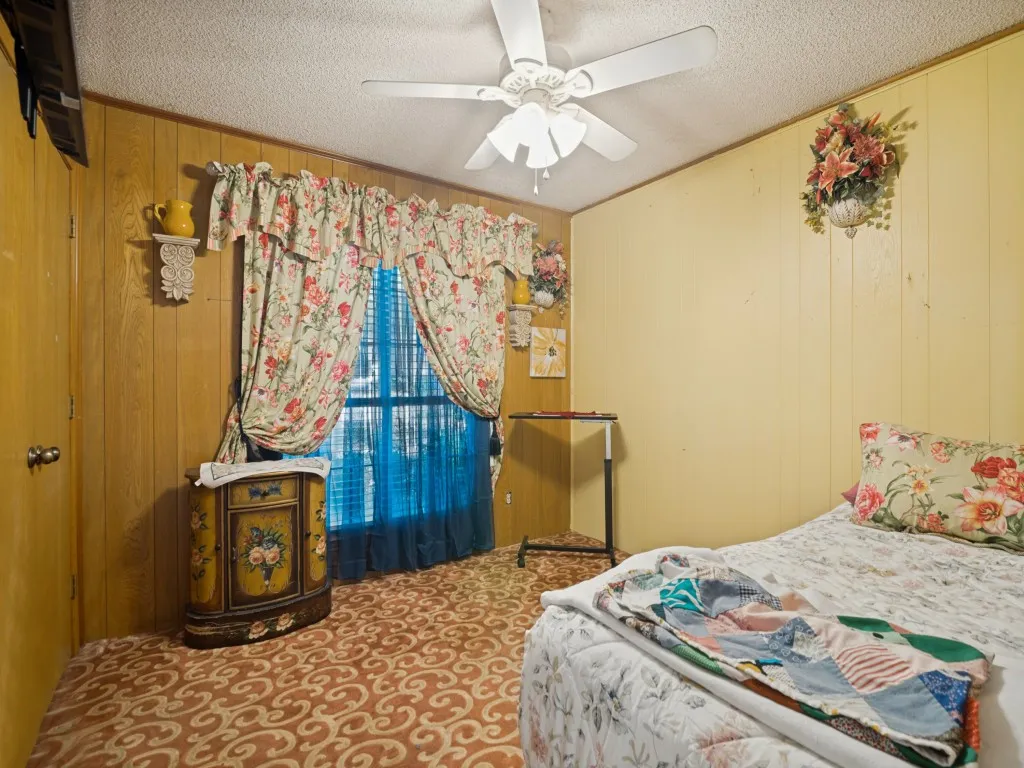 Single Family Residence For Sale in Dallas County , 302 Johnson Street, Seagoville, Texas 75159, 4 Bedroom, 2 Bathroom, 2 Garage spaces, 2,326 Sqft, built in 1985, mls#21401819, Real Estate Agent in Seagoville, Homes For Sale in Dallas county, Homes For Sale in Seagoville, Realtor in Seagoville Texas, Real Estate Brokerage Independent Realty Texas, Luminita Cordes Realtor