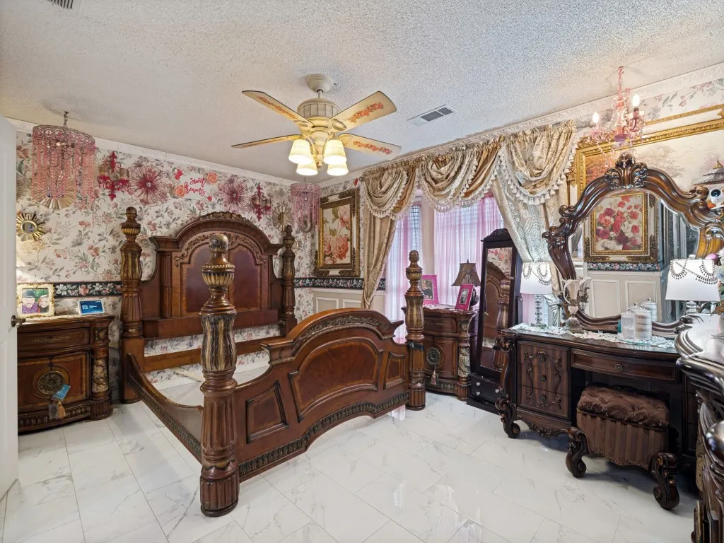 Single Family Residence For Sale in Dallas County , 302 Johnson Street, Seagoville, Texas 75159, 4 Bedroom, 2 Bathroom, 2 Garage spaces, 2,326 Sqft, built in 1985, mls#21401819, Real Estate Agent in Seagoville, Homes For Sale in Dallas county, Homes For Sale in Seagoville, Realtor in Seagoville Texas, Real Estate Brokerage Independent Realty Texas, Luminita Cordes Realtor