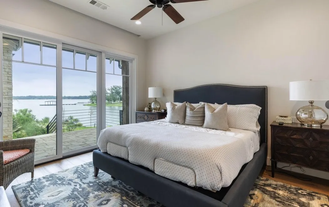 Single Family Residence For Sale in Henderson County , 13350 Waterside Drive, Malakoff, Texas 75148, 5 Bedroom, 6 Bathroom, 2 Garage spaces, 4,444 Sqft, built in 2015, mls#21402656, Real Estate Agent in Malakoff, Homes For Sale in Henderson county, Homes For Sale in Malakoff, Realtor in Malakoff Texas, Real Estate Brokerage Independent Realty Texas, Luminita Cordes Realtor