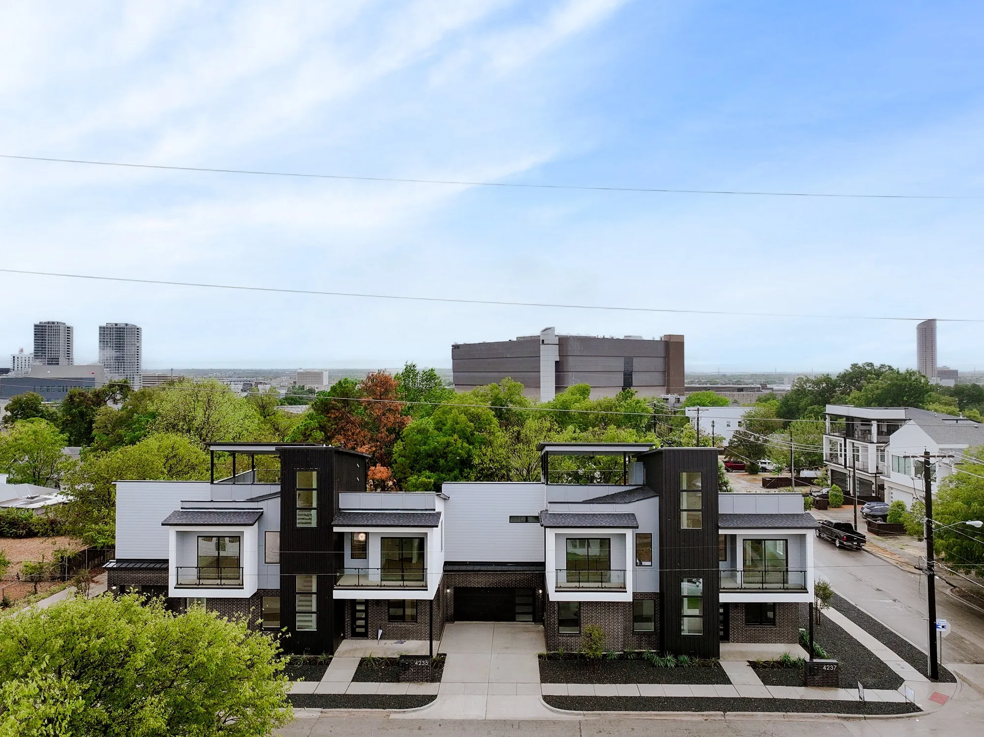 Townhouse For Rent in Dallas County , 4235 Sylvester Street, Dallas, Texas 75219, 3 Bedroom, 4 Bathroom, 2 Garage spaces, 2,840 Sqft, built in 2026, mls#21402389, Real Estate Agent in Dallas, Homes For Rent in Dallas county, Homes For Rent in Dallas, Realtor in Dallas Texas, Real Estate Brokerage Independent Realty Texas, Luminita Cordes Realtor
