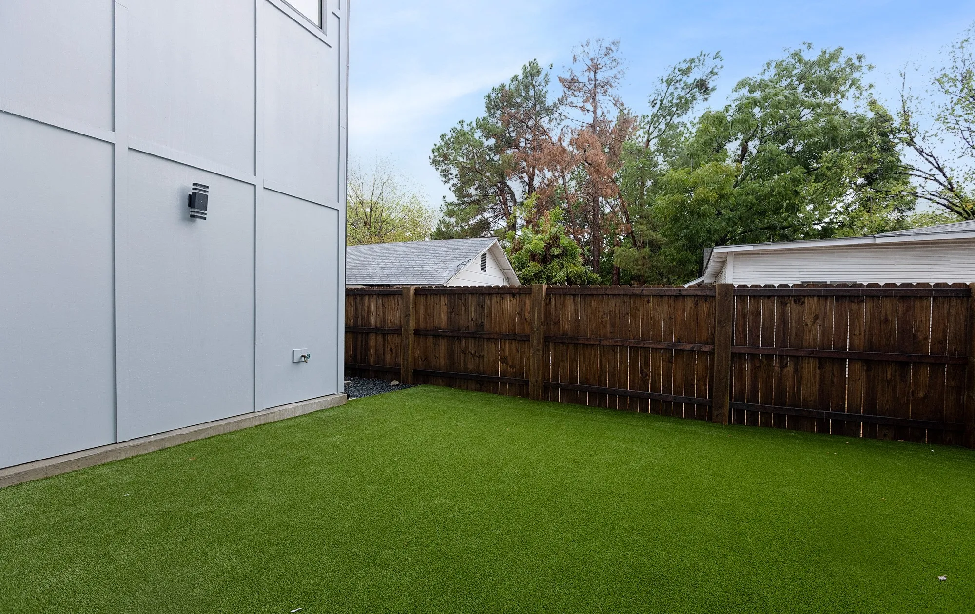 Townhouse For Rent in Dallas County , 4235 Sylvester Street, Dallas, Texas 75219, 3 Bedroom, 4 Bathroom, 2 Garage spaces, 2,840 Sqft, built in 2026, mls#21402389, Real Estate Agent in Dallas, Homes For Rent in Dallas county, Homes For Rent in Dallas, Realtor in Dallas Texas, Real Estate Brokerage Independent Realty Texas, Luminita Cordes Realtor