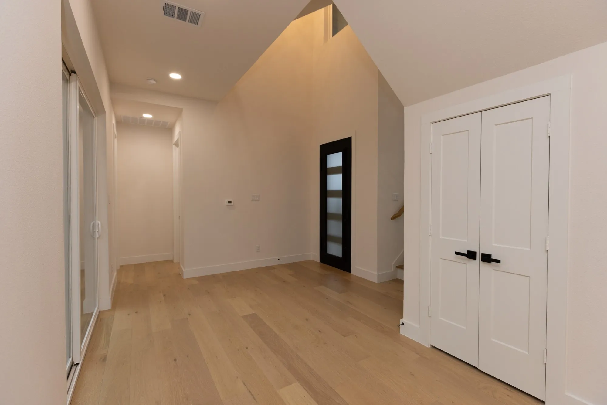 Townhouse For Rent in Dallas County , 4235 Sylvester Street, Dallas, Texas 75219, 3 Bedroom, 4 Bathroom, 2 Garage spaces, 2,840 Sqft, built in 2026, mls#21402389, Real Estate Agent in Dallas, Homes For Rent in Dallas county, Homes For Rent in Dallas, Realtor in Dallas Texas, Real Estate Brokerage Independent Realty Texas, Luminita Cordes Realtor