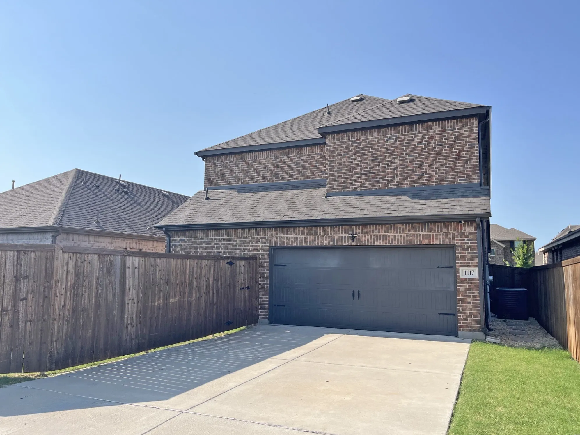 Single Family Residence For Sale in Denton County , 1117 Milfoil Drive, Justin, Texas 76247, 3 Bedroom, 3 Bathroom, 2 Garage spaces, 2,533 Sqft, built in 2022, mls#21401335, Real Estate Agent in Justin, Homes For Sale in Denton county, Homes For Sale in Justin, Realtor in Justin Texas, Real Estate Brokerage Independent Realty Texas, Luminita Cordes Realtor