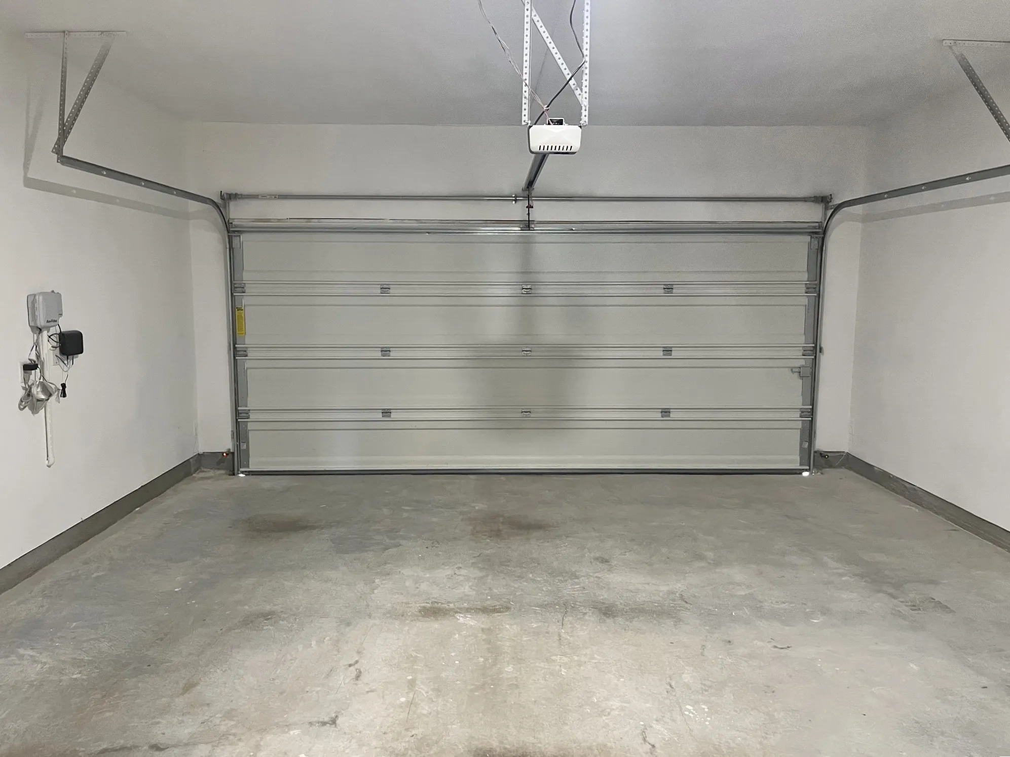 Single Family Residence For Sale in Denton County , 1117 Milfoil Drive, Justin, Texas 76247, 3 Bedroom, 3 Bathroom, 2 Garage spaces, 2,533 Sqft, built in 2022, mls#21401335, Real Estate Agent in Justin, Homes For Sale in Denton county, Homes For Sale in Justin, Realtor in Justin Texas, Real Estate Brokerage Independent Realty Texas, Luminita Cordes Realtor