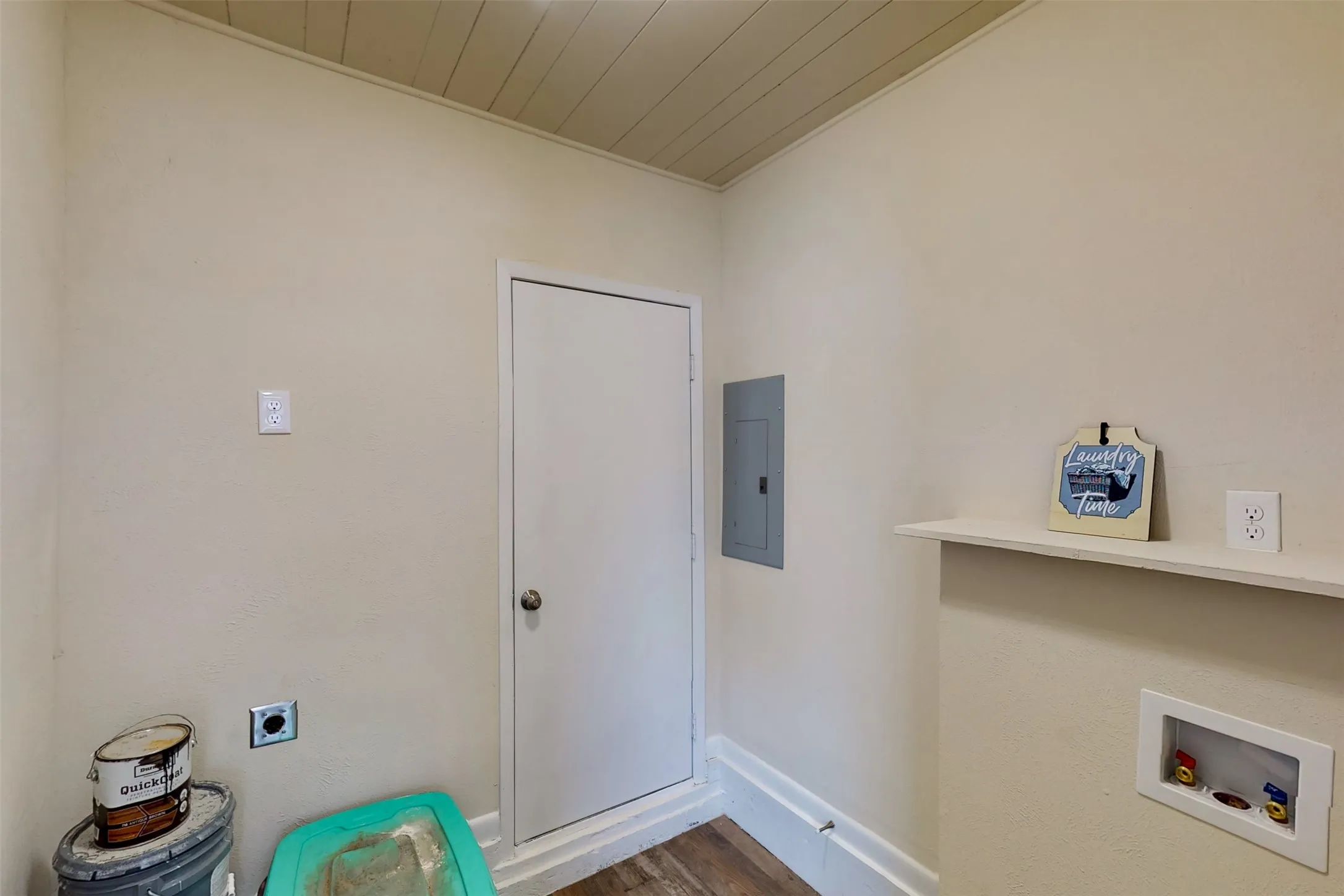 Duplex For Rent in Tarrant County , 4413 Vermont Avenue A, Fort Worth, Texas 76115, 3 Bedroom, 2 Bathroom, Garage spaces, 1,210 Sqft, built in 1952, mls#21402706, Real Estate Agent in Fort Worth, Homes For Rent in Tarrant county, Homes For Rent in Fort Worth, Realtor in Fort Worth Texas, Real Estate Brokerage Independent Realty Texas, Luminita Cordes Realtor