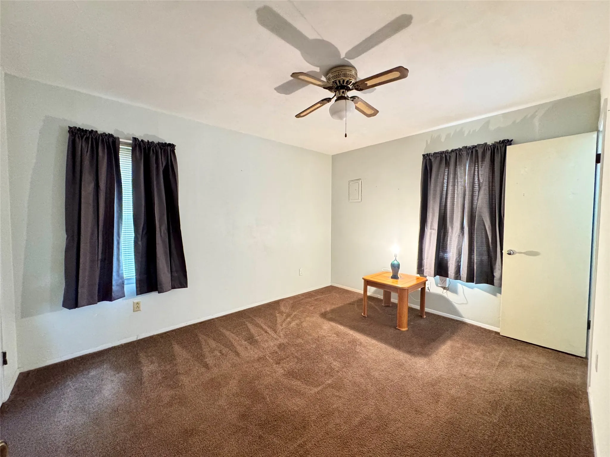 Single Family Residence For Sale in Taylor County , 3221 Ivy Lane, Abilene, Texas 79603, 3 Bedroom, 2 Bathroom, 1 Garage spaces, 1,080 Sqft, built in 1959, mls#21402707, Real Estate Agent in Abilene, Homes For Sale in Taylor county, Homes For Sale in Abilene, Realtor in Abilene Texas, Real Estate Brokerage Independent Realty Texas, Luminita Cordes Realtor