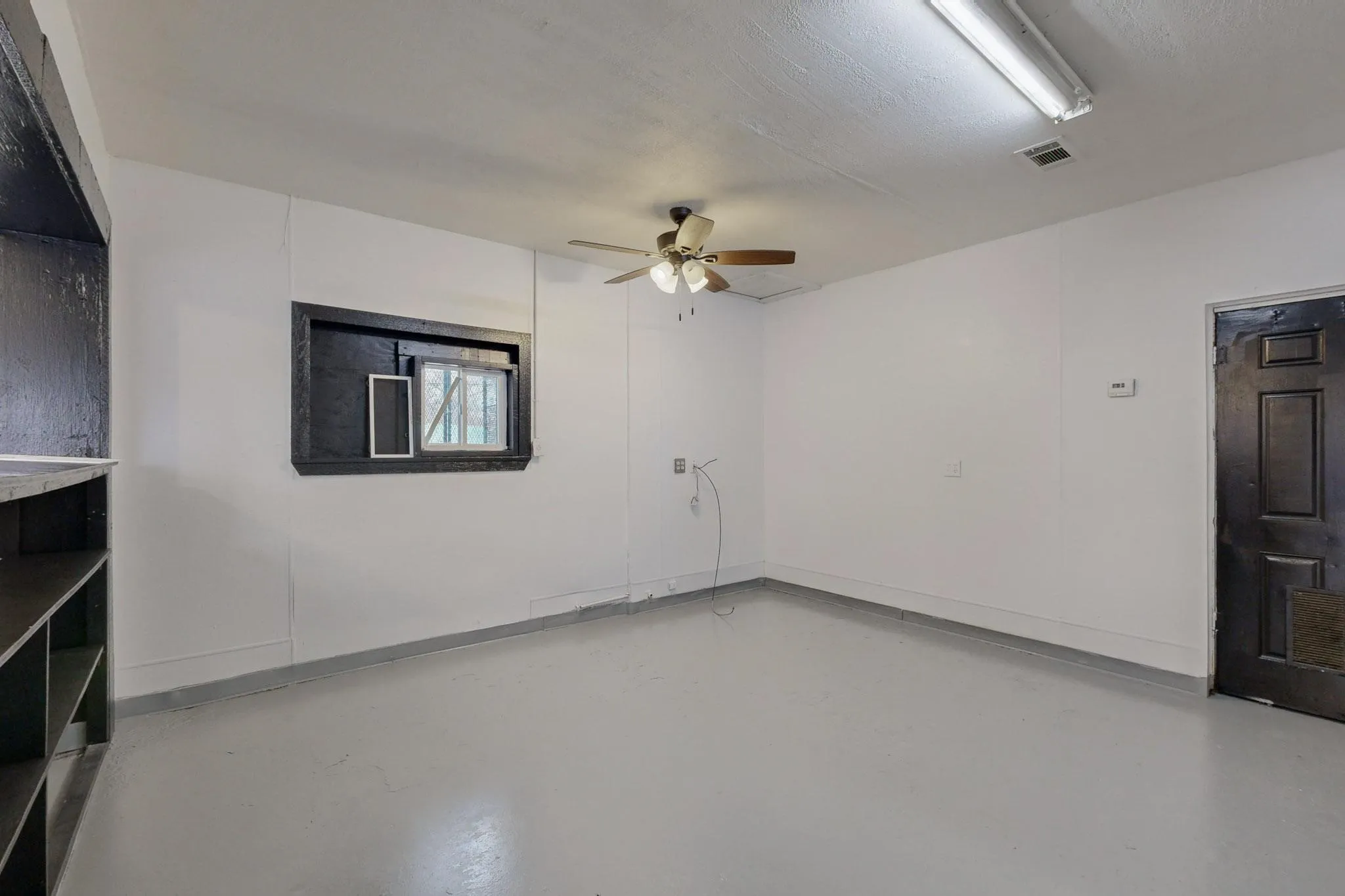Retail For Sale in Dallas County , 2802 Lagow Street, Dallas, Texas 75210, 0, 0, Garage spaces, 0 Sqft, built in 1954, mls#21402709, Real Estate Agent in Dallas, Homes For Sale in Dallas county, Homes For Sale in Dallas, Realtor in Dallas Texas, Real Estate Brokerage Independent Realty Texas, Luminita Cordes Realtor