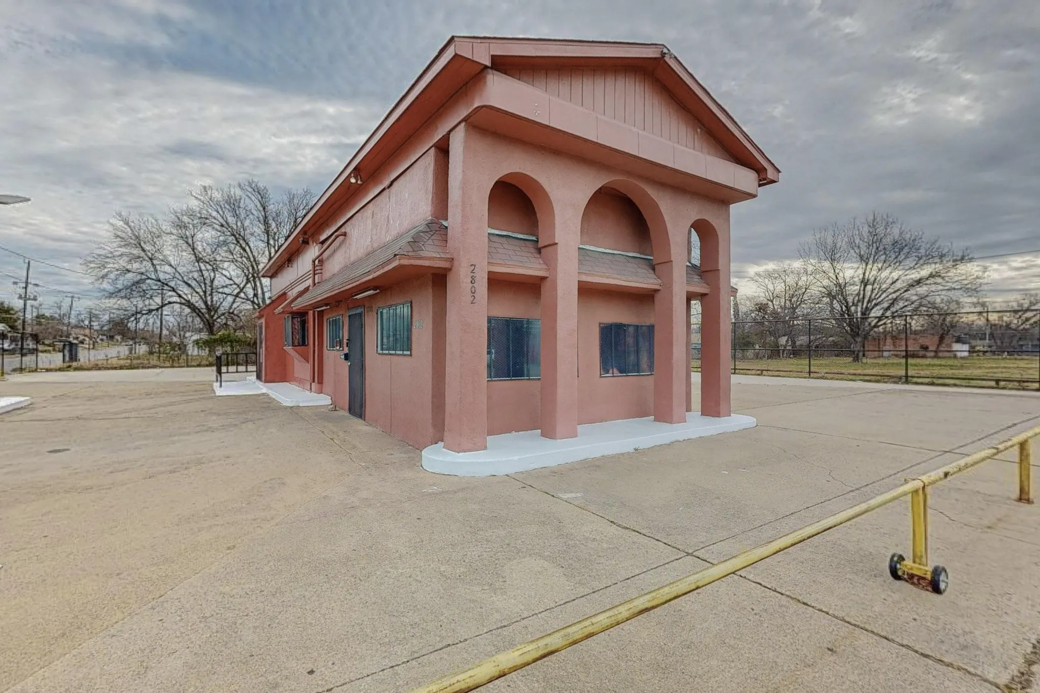 Retail For Sale in Dallas County , 2802 Lagow Street, Dallas, Texas 75210, 0, 0, Garage spaces, 0 Sqft, built in 1954, mls#21402709, Real Estate Agent in Dallas, Homes For Sale in Dallas county, Homes For Sale in Dallas, Realtor in Dallas Texas, Real Estate Brokerage Independent Realty Texas, Luminita Cordes Realtor