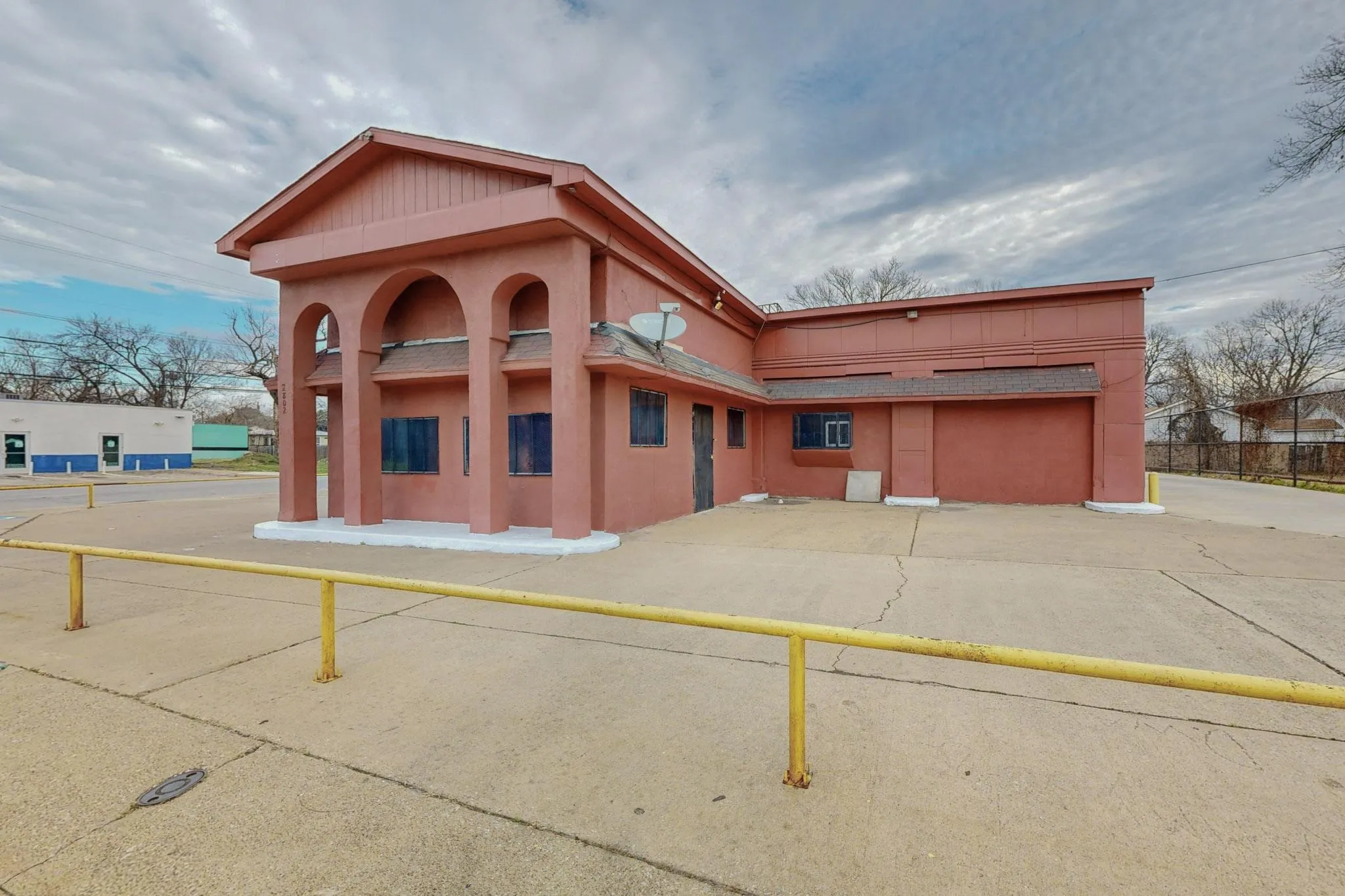 Retail For Sale in Dallas County , 2802 Lagow Street, Dallas, Texas 75210, 0, 0, Garage spaces, 0 Sqft, built in 1954, mls#21402709, Real Estate Agent in Dallas, Homes For Sale in Dallas county, Homes For Sale in Dallas, Realtor in Dallas Texas, Real Estate Brokerage Independent Realty Texas, Luminita Cordes Realtor