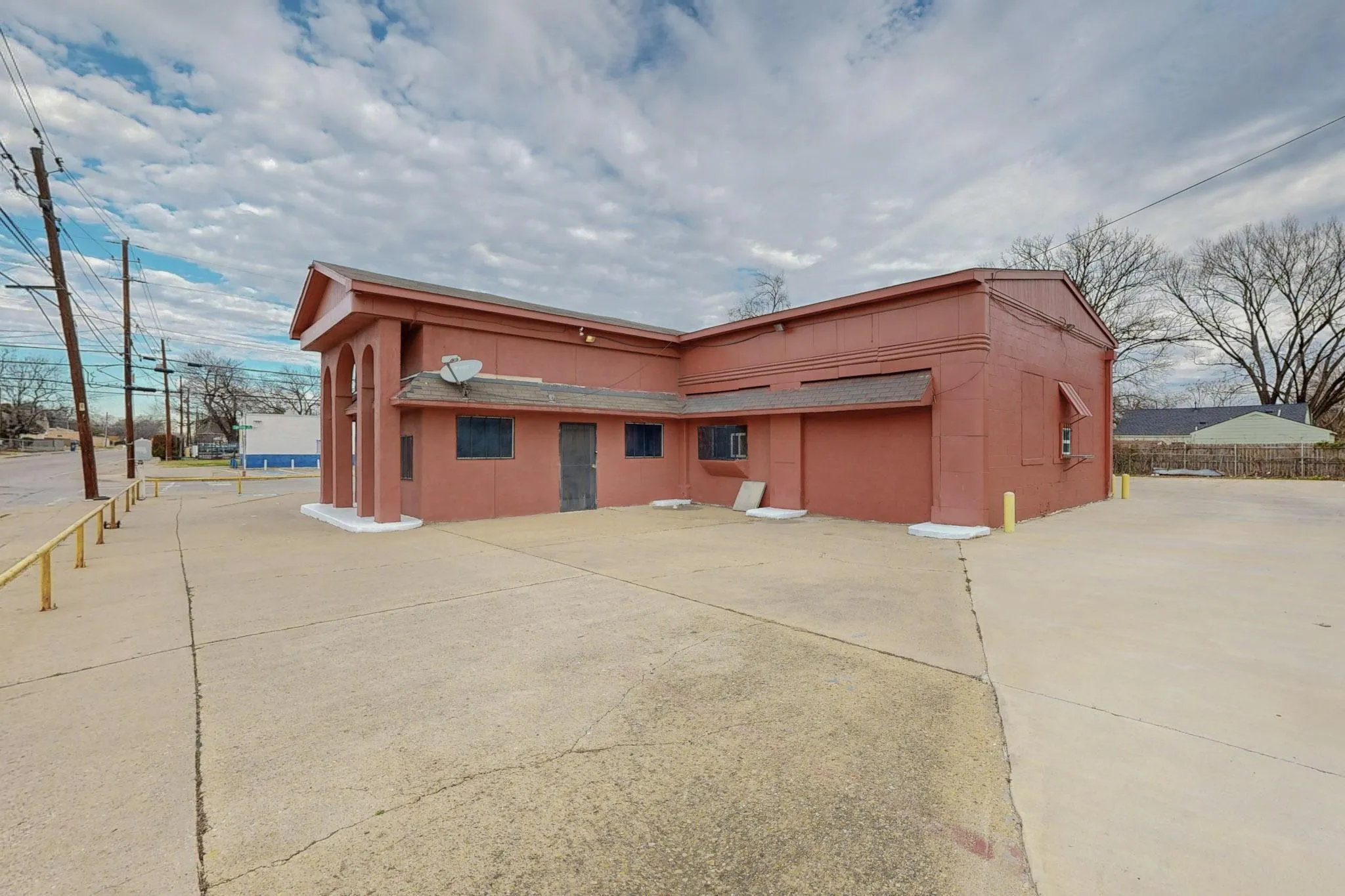 Retail For Sale in Dallas County , 2802 Lagow Street, Dallas, Texas 75210, 0, 0, Garage spaces, 0 Sqft, built in 1954, mls#21402709, Real Estate Agent in Dallas, Homes For Sale in Dallas county, Homes For Sale in Dallas, Realtor in Dallas Texas, Real Estate Brokerage Independent Realty Texas, Luminita Cordes Realtor