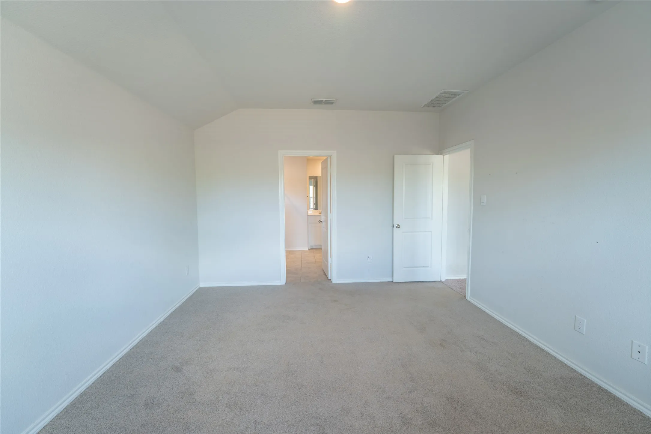 Single Family Residence For Sale in Tarrant County , 9452 Firedog Drive, Fort Worth, Texas 76131, 4 Bedroom, 4 Bathroom, 2 Garage spaces, 1,852 Sqft, built in 2023, mls#21402712, Real Estate Agent in Fort Worth, Homes For Sale in Tarrant county, Homes For Sale in Fort Worth, Realtor in Fort Worth Texas, Real Estate Brokerage Independent Realty Texas, Luminita Cordes Realtor