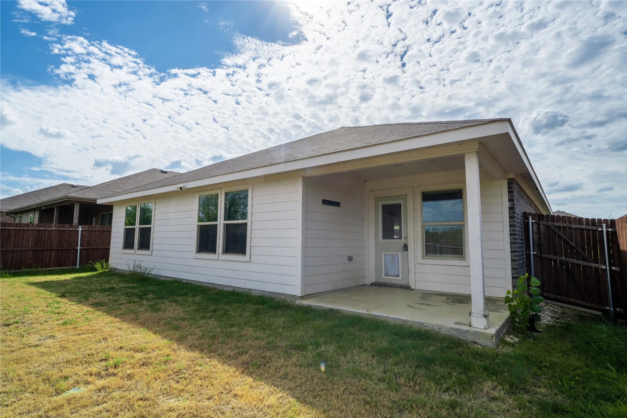 Single Family Residence For Sale in Tarrant County , 9452 Firedog Drive, Fort Worth, Texas 76131, 4 Bedroom, 4 Bathroom, 2 Garage spaces, 1,852 Sqft, built in 2023, mls#21402712, Real Estate Agent in Fort Worth, Homes For Sale in Tarrant county, Homes For Sale in Fort Worth, Realtor in Fort Worth Texas, Real Estate Brokerage Independent Realty Texas, Luminita Cordes Realtor