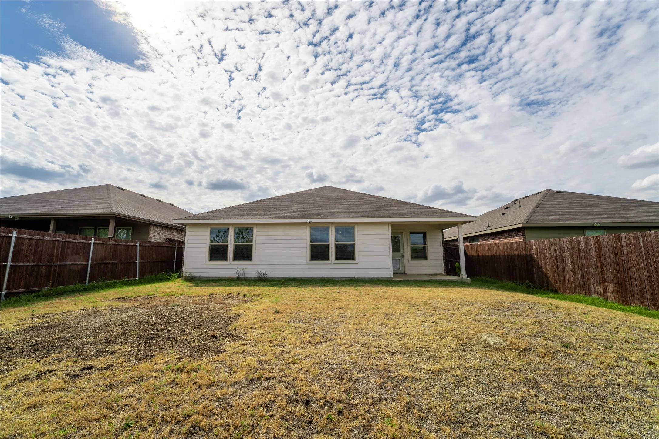 Single Family Residence For Sale in Tarrant County , 9452 Firedog Drive, Fort Worth, Texas 76131, 4 Bedroom, 4 Bathroom, 2 Garage spaces, 1,852 Sqft, built in 2023, mls#21402712, Real Estate Agent in Fort Worth, Homes For Sale in Tarrant county, Homes For Sale in Fort Worth, Realtor in Fort Worth Texas, Real Estate Brokerage Independent Realty Texas, Luminita Cordes Realtor