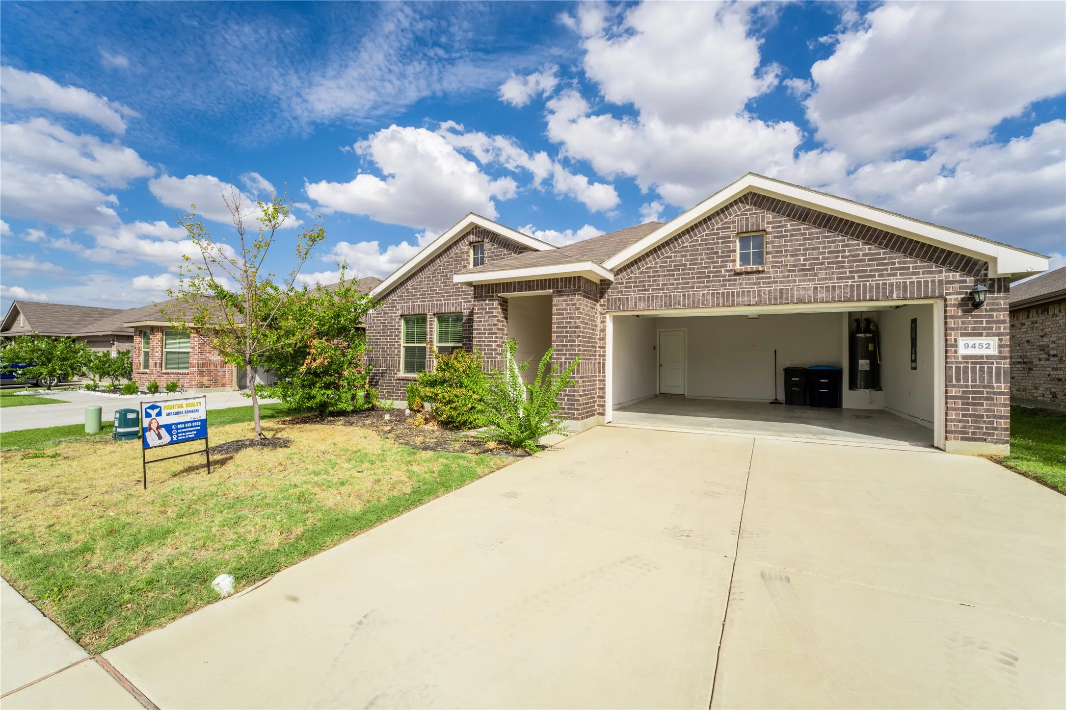 Single Family Residence For Sale in Tarrant County , 9452 Firedog Drive, Fort Worth, Texas 76131, 4 Bedroom, 4 Bathroom, 2 Garage spaces, 1,852 Sqft, built in 2023, mls#21402712, Real Estate Agent in Fort Worth, Homes For Sale in Tarrant county, Homes For Sale in Fort Worth, Realtor in Fort Worth Texas, Real Estate Brokerage Independent Realty Texas, Luminita Cordes Realtor