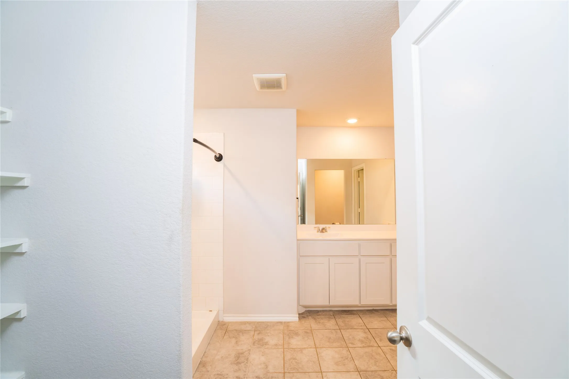 Single Family Residence For Sale in Tarrant County , 9452 Firedog Drive, Fort Worth, Texas 76131, 4 Bedroom, 4 Bathroom, 2 Garage spaces, 1,852 Sqft, built in 2023, mls#21402712, Real Estate Agent in Fort Worth, Homes For Sale in Tarrant county, Homes For Sale in Fort Worth, Realtor in Fort Worth Texas, Real Estate Brokerage Independent Realty Texas, Luminita Cordes Realtor