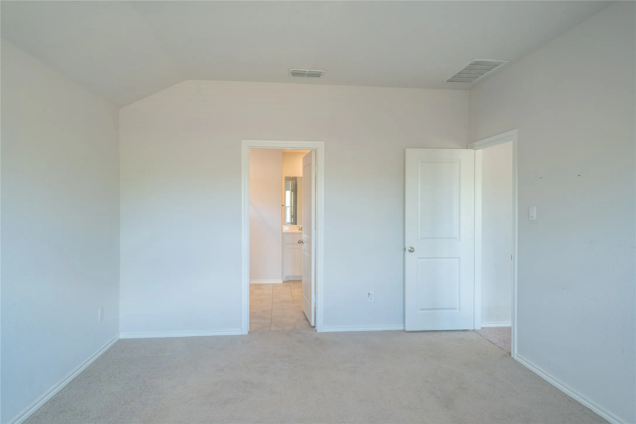 Single Family Residence For Sale in Tarrant County , 9452 Firedog Drive, Fort Worth, Texas 76131, 4 Bedroom, 4 Bathroom, 2 Garage spaces, 1,852 Sqft, built in 2023, mls#21402712, Real Estate Agent in Fort Worth, Homes For Sale in Tarrant county, Homes For Sale in Fort Worth, Realtor in Fort Worth Texas, Real Estate Brokerage Independent Realty Texas, Luminita Cordes Realtor