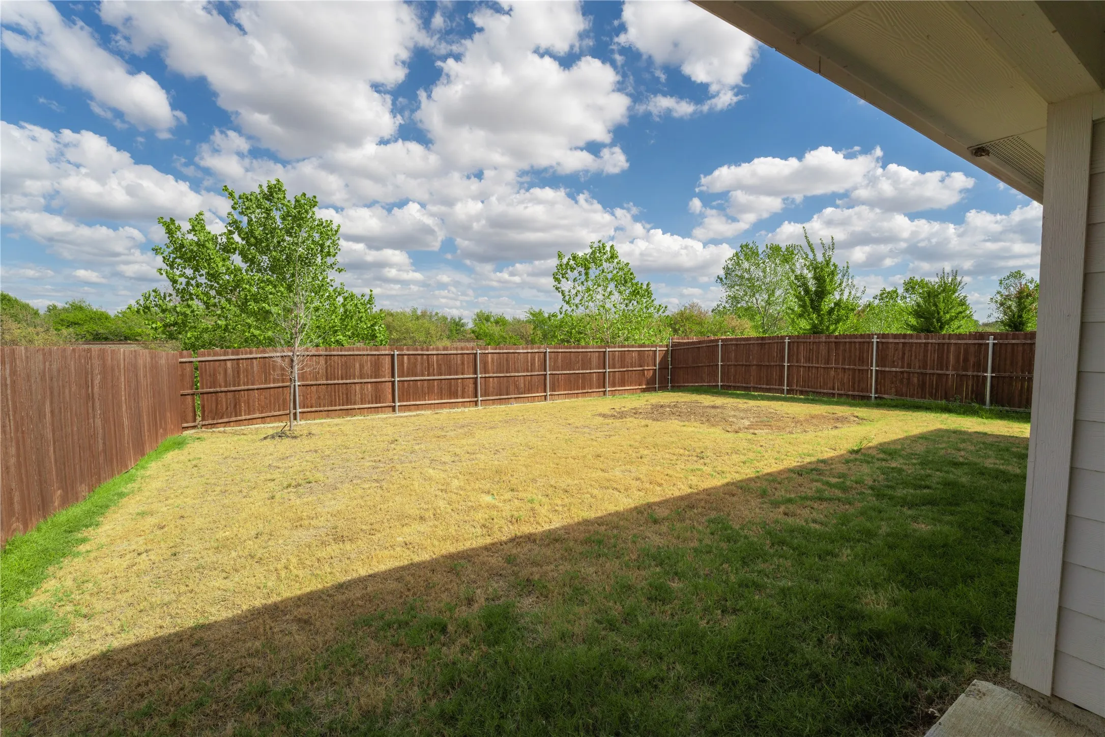 Single Family Residence For Sale in Tarrant County , 9452 Firedog Drive, Fort Worth, Texas 76131, 4 Bedroom, 4 Bathroom, 2 Garage spaces, 1,852 Sqft, built in 2023, mls#21402712, Real Estate Agent in Fort Worth, Homes For Sale in Tarrant county, Homes For Sale in Fort Worth, Realtor in Fort Worth Texas, Real Estate Brokerage Independent Realty Texas, Luminita Cordes Realtor