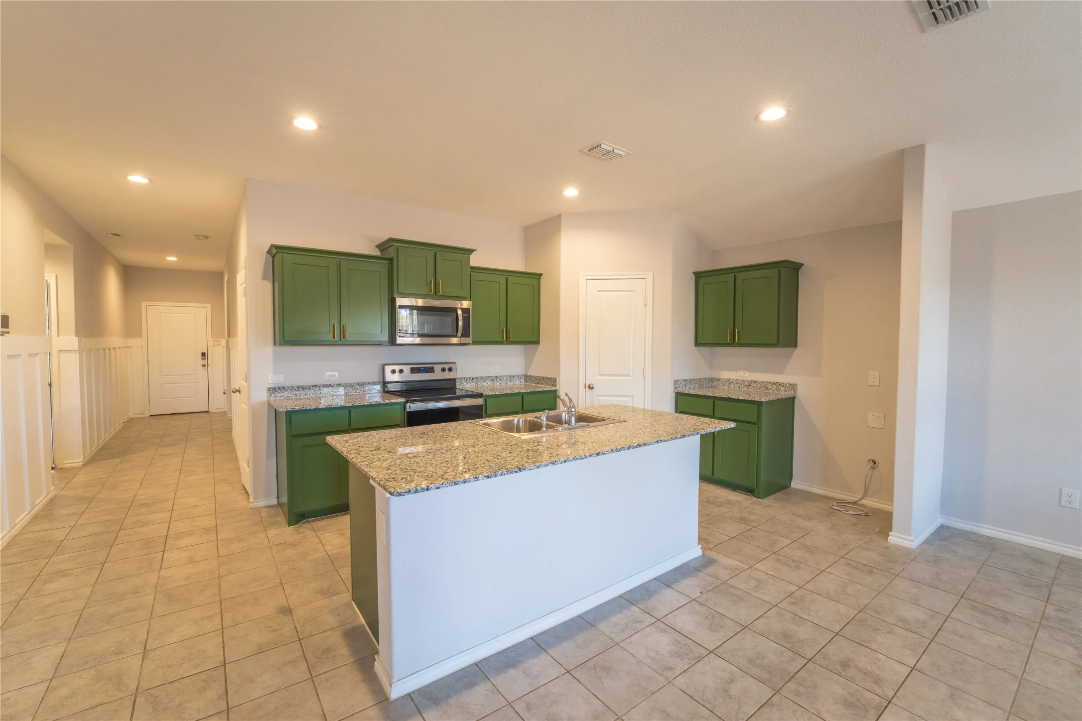 Single Family Residence For Sale in Tarrant County , 9452 Firedog Drive, Fort Worth, Texas 76131, 4 Bedroom, 4 Bathroom, 2 Garage spaces, 1,852 Sqft, built in 2023, mls#21402712, Real Estate Agent in Fort Worth, Homes For Sale in Tarrant county, Homes For Sale in Fort Worth, Realtor in Fort Worth Texas, Real Estate Brokerage Independent Realty Texas, Luminita Cordes Realtor