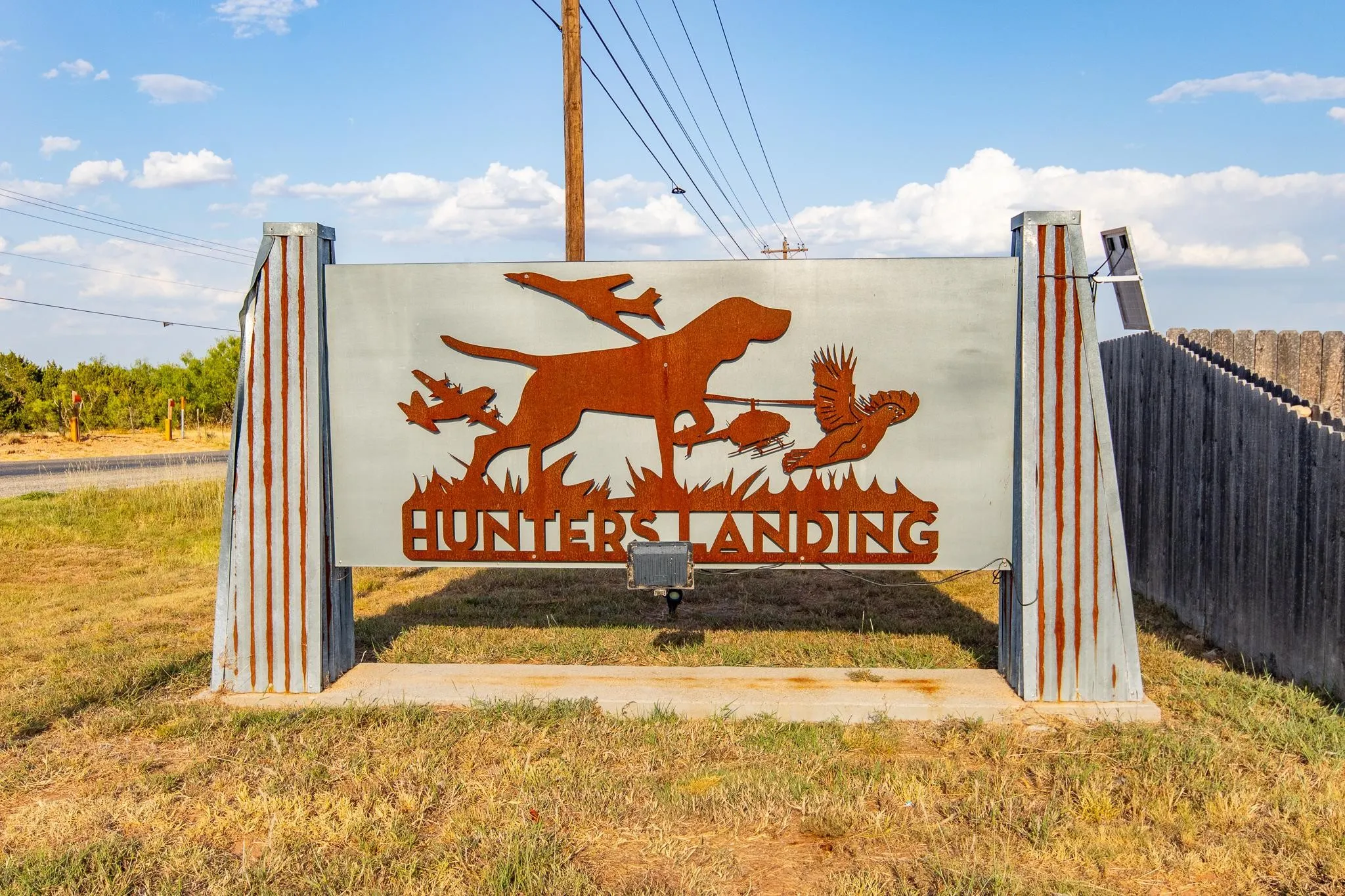Hunters Landing entrance
