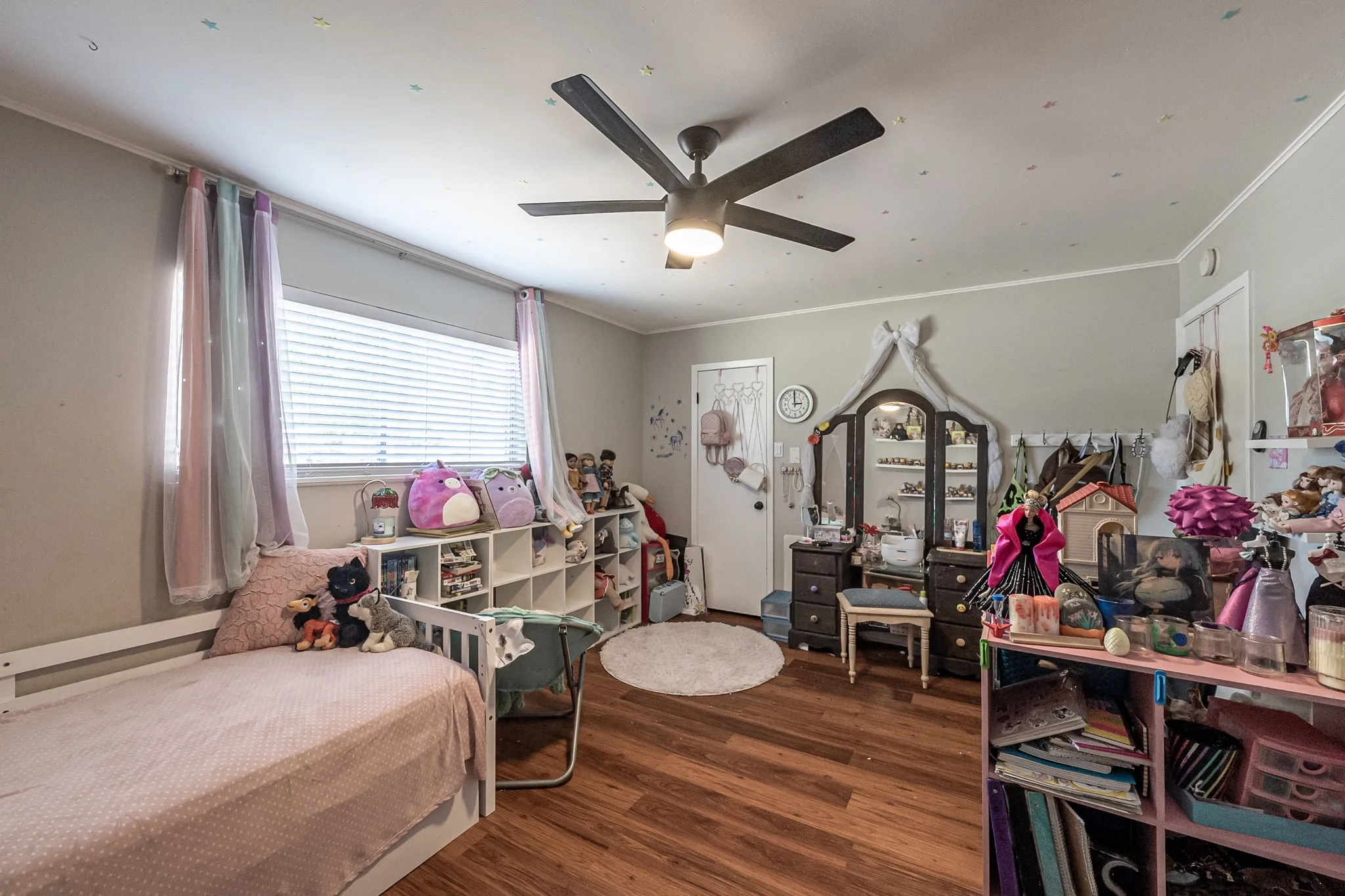 Single Family Residence For Sale in Smith County , 225 Powell Drive, Tyler, Texas 75703, 3 Bedroom, 2 Bathroom, 2 Garage spaces, 1,988 Sqft, built in 1969, mls#21402715, Real Estate Agent in Tyler, Homes For Sale in Smith county, Homes For Sale in Tyler, Realtor in Tyler Texas, Real Estate Brokerage Independent Realty Texas, Luminita Cordes Realtor