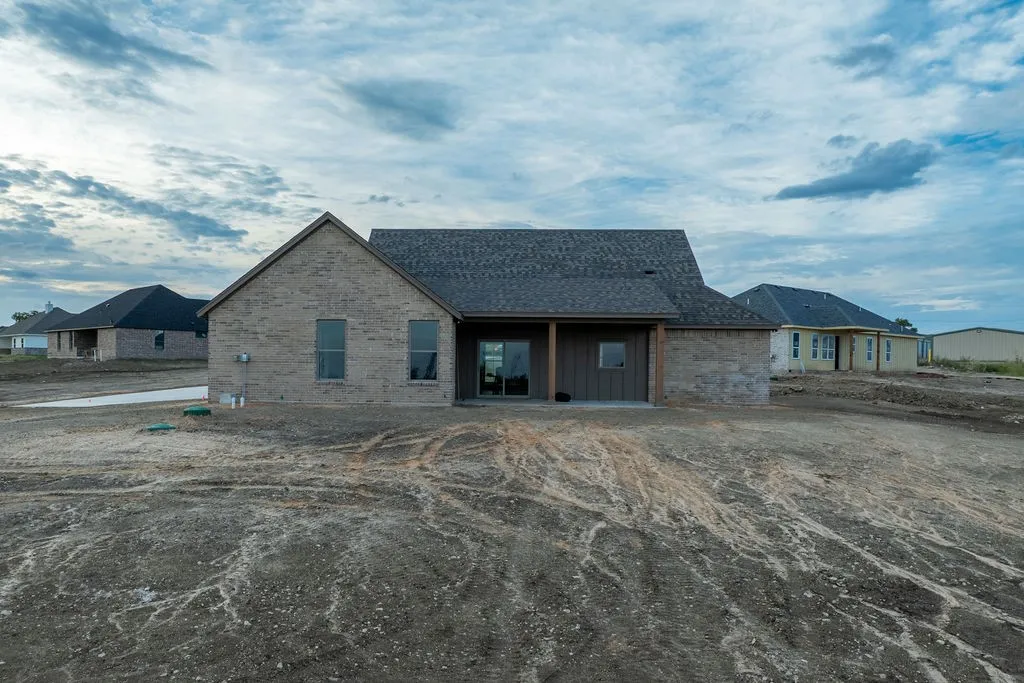 Single Family Residence For Sale in Parker County , 1028 Don Eve Court, Azle, Texas 76020, 3 Bedroom, 3 Bathroom, 2 Garage spaces, 1,744 Sqft, built in 2026, mls#21402705, Real Estate Agent in Azle, Homes For Sale in Parker county, Homes For Sale in Azle, Realtor in Azle Texas, Real Estate Brokerage Independent Realty Texas, Luminita Cordes Realtor