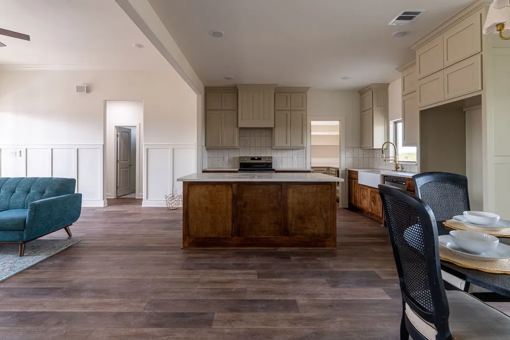 Single Family Residence For Sale in Parker County , 1028 Don Eve Court, Azle, Texas 76020, 3 Bedroom, 3 Bathroom, 2 Garage spaces, 1,744 Sqft, built in 2026, mls#21402705, Real Estate Agent in Azle, Homes For Sale in Parker county, Homes For Sale in Azle, Realtor in Azle Texas, Real Estate Brokerage Independent Realty Texas, Luminita Cordes Realtor