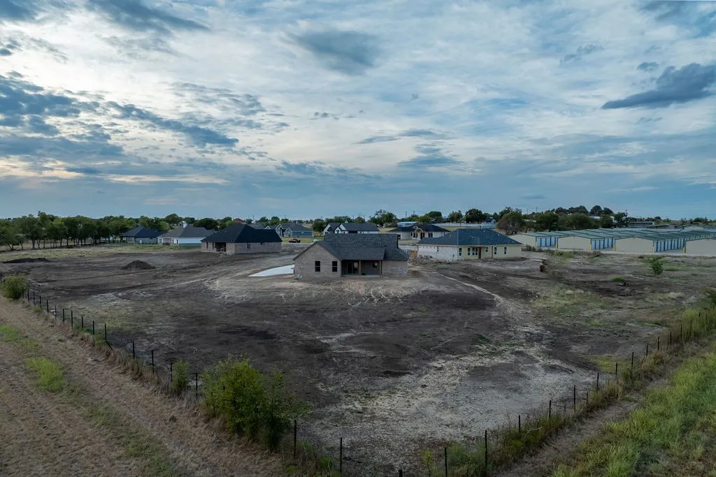 Single Family Residence For Sale in Parker County , 1028 Don Eve Court, Azle, Texas 76020, 3 Bedroom, 3 Bathroom, 2 Garage spaces, 1,744 Sqft, built in 2026, mls#21402705, Real Estate Agent in Azle, Homes For Sale in Parker county, Homes For Sale in Azle, Realtor in Azle Texas, Real Estate Brokerage Independent Realty Texas, Luminita Cordes Realtor