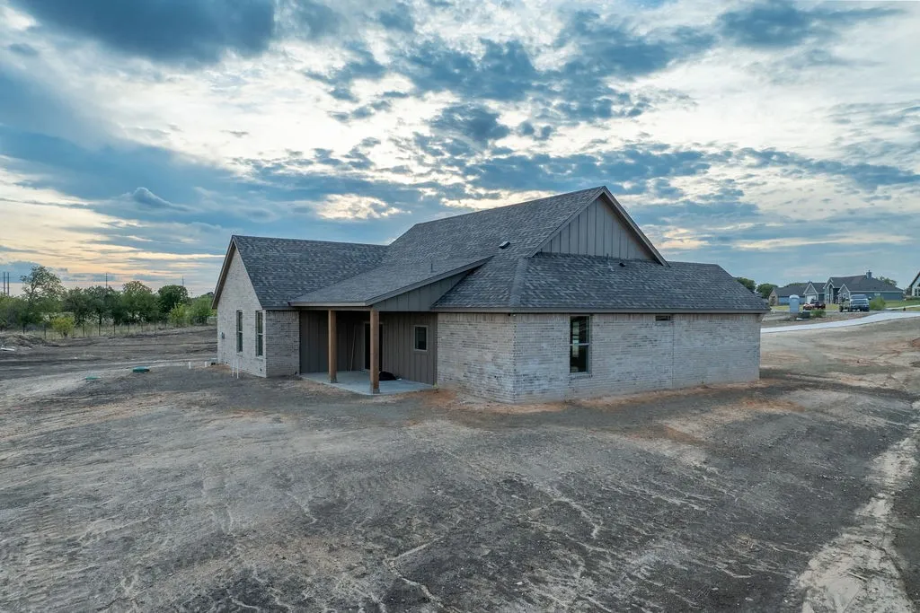 Single Family Residence For Sale in Parker County , 1028 Don Eve Court, Azle, Texas 76020, 3 Bedroom, 3 Bathroom, 2 Garage spaces, 1,744 Sqft, built in 2026, mls#21402705, Real Estate Agent in Azle, Homes For Sale in Parker county, Homes For Sale in Azle, Realtor in Azle Texas, Real Estate Brokerage Independent Realty Texas, Luminita Cordes Realtor