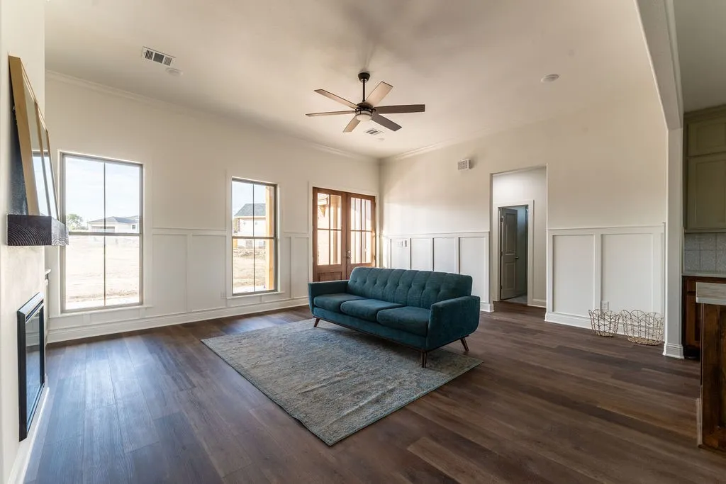 Single Family Residence For Sale in Parker County , 1028 Don Eve Court, Azle, Texas 76020, 3 Bedroom, 3 Bathroom, 2 Garage spaces, 1,744 Sqft, built in 2026, mls#21402705, Real Estate Agent in Azle, Homes For Sale in Parker county, Homes For Sale in Azle, Realtor in Azle Texas, Real Estate Brokerage Independent Realty Texas, Luminita Cordes Realtor
