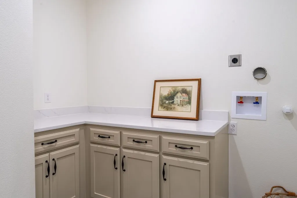 Single Family Residence For Sale in Parker County , 1028 Don Eve Court, Azle, Texas 76020, 3 Bedroom, 3 Bathroom, 2 Garage spaces, 1,744 Sqft, built in 2026, mls#21402705, Real Estate Agent in Azle, Homes For Sale in Parker county, Homes For Sale in Azle, Realtor in Azle Texas, Real Estate Brokerage Independent Realty Texas, Luminita Cordes Realtor