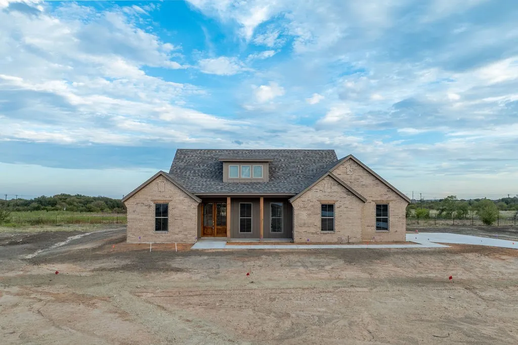 Single Family Residence For Sale in Parker County , 1028 Don Eve Court, Azle, Texas 76020, 3 Bedroom, 3 Bathroom, 2 Garage spaces, 1,744 Sqft, built in 2026, mls#21402705, Real Estate Agent in Azle, Homes For Sale in Parker county, Homes For Sale in Azle, Realtor in Azle Texas, Real Estate Brokerage Independent Realty Texas, Luminita Cordes Realtor