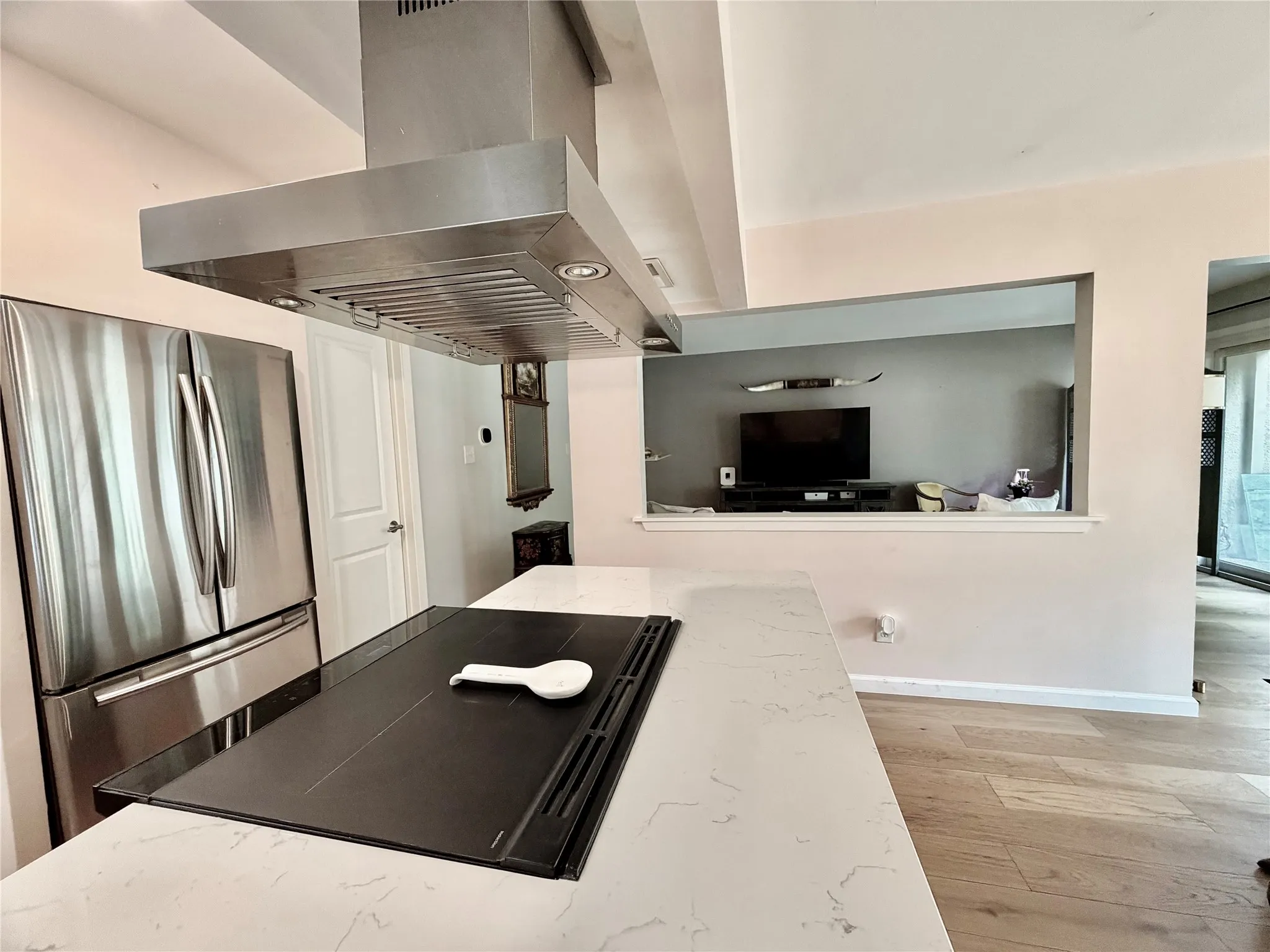 Condominium For Sale in Dallas County , 1201 Portales Lane Bldg L, Irving, Texas 75061, 3 Bedroom, 3 Bathroom, 2 Garage spaces, 1,545 Sqft, built in 1966, mls#21402702, Real Estate Agent in Irving, Homes For Sale in Dallas county, Homes For Sale in Irving, Realtor in Irving Texas, Real Estate Brokerage Independent Realty Texas, Luminita Cordes Realtor