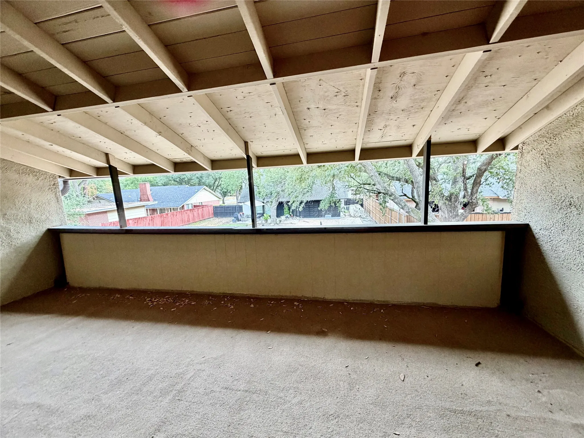 Condominium For Sale in Dallas County , 1201 Portales Lane Bldg L, Irving, Texas 75061, 3 Bedroom, 3 Bathroom, 2 Garage spaces, 1,545 Sqft, built in 1966, mls#21402702, Real Estate Agent in Irving, Homes For Sale in Dallas county, Homes For Sale in Irving, Realtor in Irving Texas, Real Estate Brokerage Independent Realty Texas, Luminita Cordes Realtor