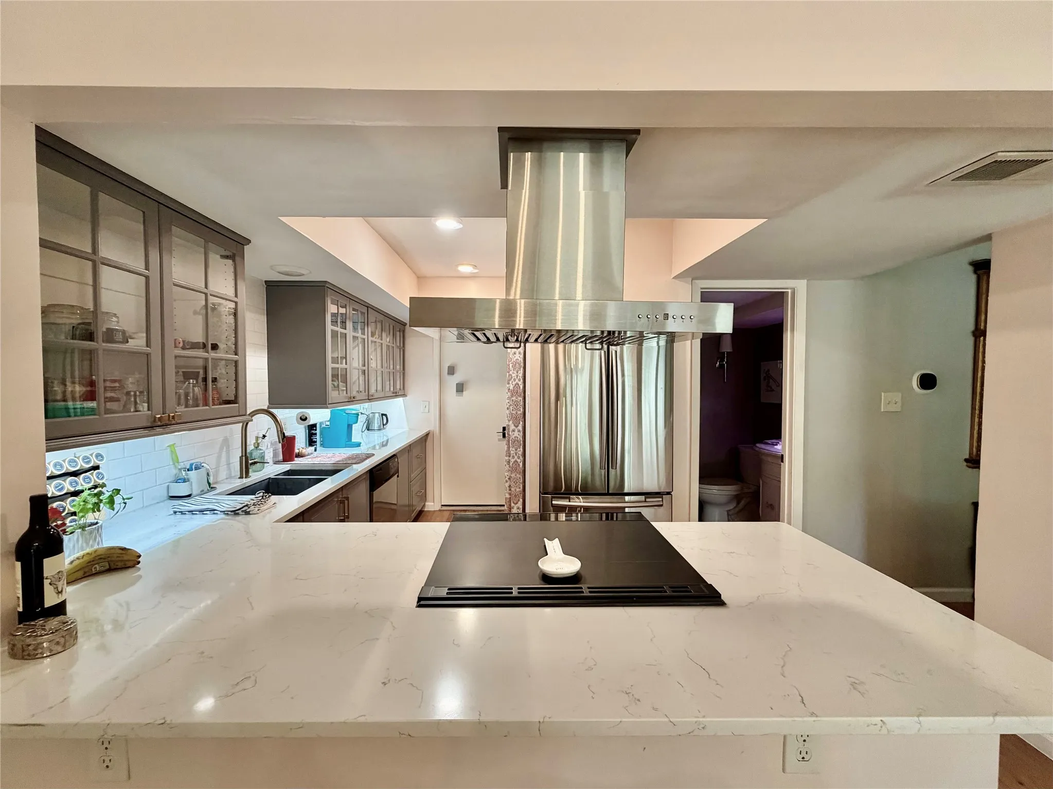 Condominium For Sale in Dallas County , 1201 Portales Lane Bldg L, Irving, Texas 75061, 3 Bedroom, 3 Bathroom, 2 Garage spaces, 1,545 Sqft, built in 1966, mls#21402702, Real Estate Agent in Irving, Homes For Sale in Dallas county, Homes For Sale in Irving, Realtor in Irving Texas, Real Estate Brokerage Independent Realty Texas, Luminita Cordes Realtor