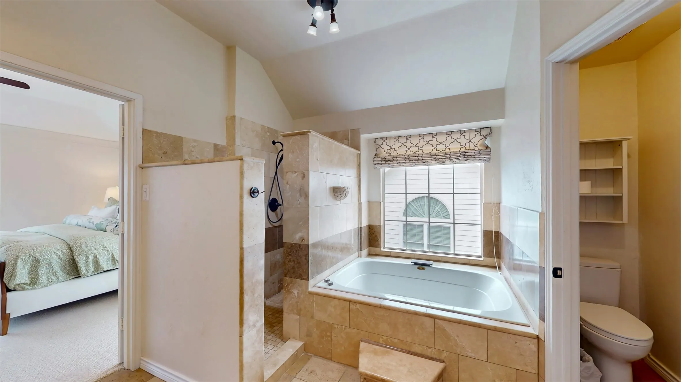 Single Family Residence For Sale in Tarrant County , 2148 Brookgate Drive, Grapevine, Texas 76051, 4 Bedroom, 3 Bathroom, 2 Garage spaces, 2,454 Sqft, built in 1994, mls#21401656, Real Estate Agent in Grapevine, Homes For Sale in Tarrant county, Homes For Sale in Grapevine, Realtor in Grapevine Texas, Real Estate Brokerage Independent Realty Texas, Luminita Cordes Realtor
