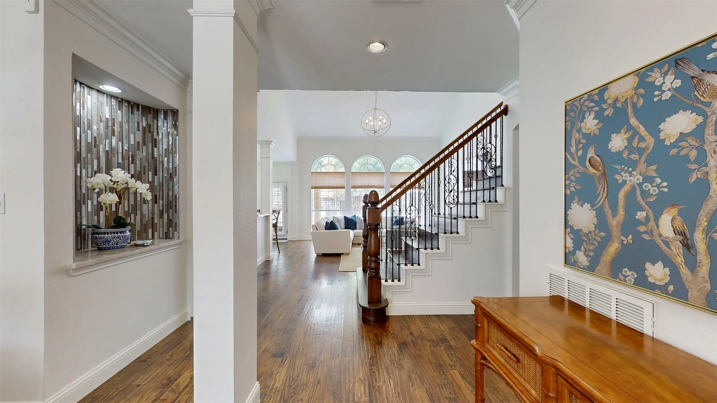 Single Family Residence For Sale in Tarrant County , 2148 Brookgate Drive, Grapevine, Texas 76051, 4 Bedroom, 3 Bathroom, 2 Garage spaces, 2,454 Sqft, built in 1994, mls#21401656, Real Estate Agent in Grapevine, Homes For Sale in Tarrant county, Homes For Sale in Grapevine, Realtor in Grapevine Texas, Real Estate Brokerage Independent Realty Texas, Luminita Cordes Realtor