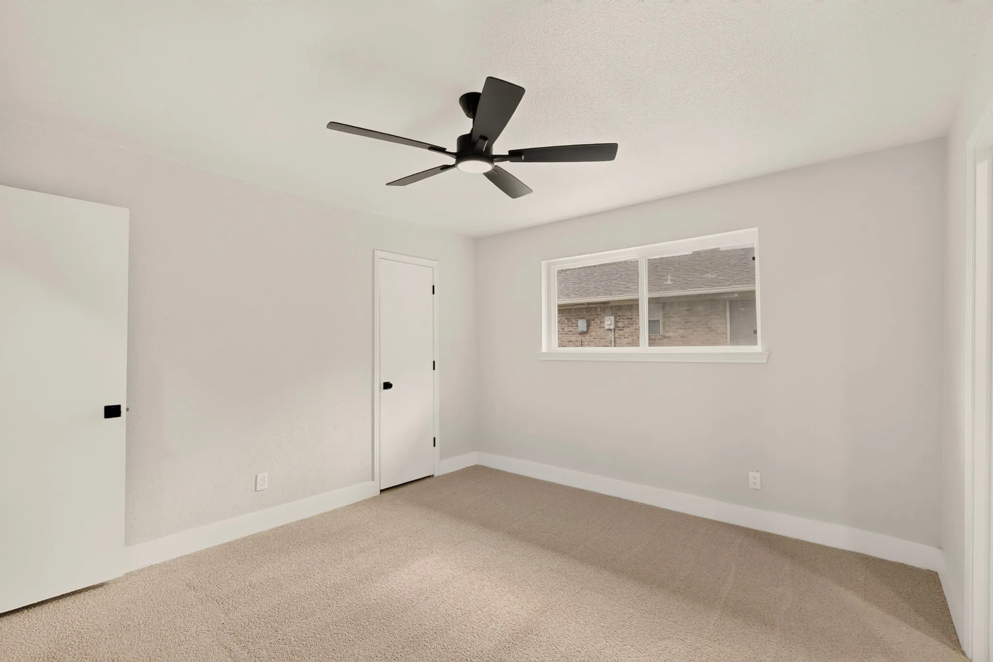 Single Family Residence For Sale in Denton County , 1331 San Antone Lane, Lewisville, Texas 75077, 5 Bedroom, 4 Bathroom, 2 Garage spaces, 2,863 Sqft, built in 1976, mls#21402645, Real Estate Agent in Lewisville, Homes For Sale in Denton county, Homes For Sale in Lewisville, Realtor in Lewisville Texas, Real Estate Brokerage Independent Realty Texas, Luminita Cordes Realtor