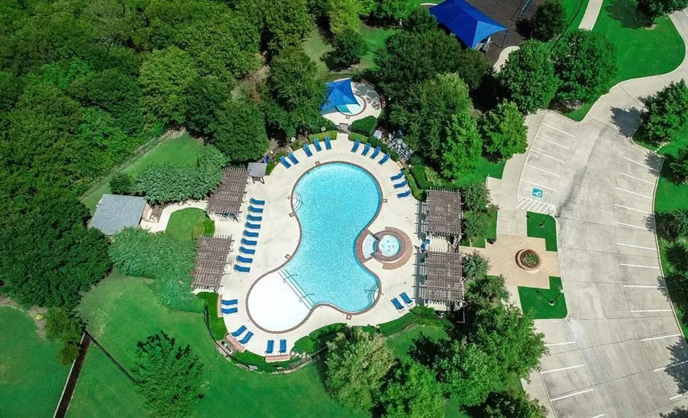HOA Pool