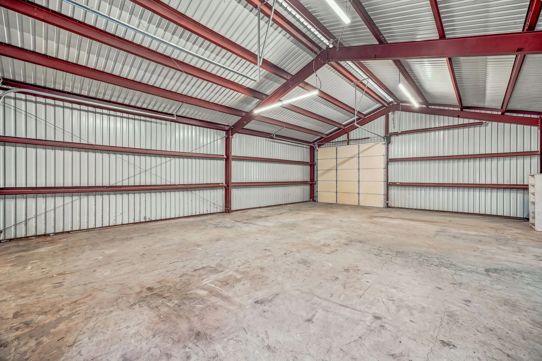 Single Family Residence For Sale in Young County , 924 4th Street, Graham, Texas 76450, 4 Bedroom, 2 Bathroom, 1 Garage spaces, 2,121 Sqft, built in 1955, mls#21399436, Real Estate Agent in Graham, Homes For Sale in Young county, Homes For Sale in Graham, Realtor in Graham Texas, Real Estate Brokerage Independent Realty Texas, Luminita Cordes Realtor