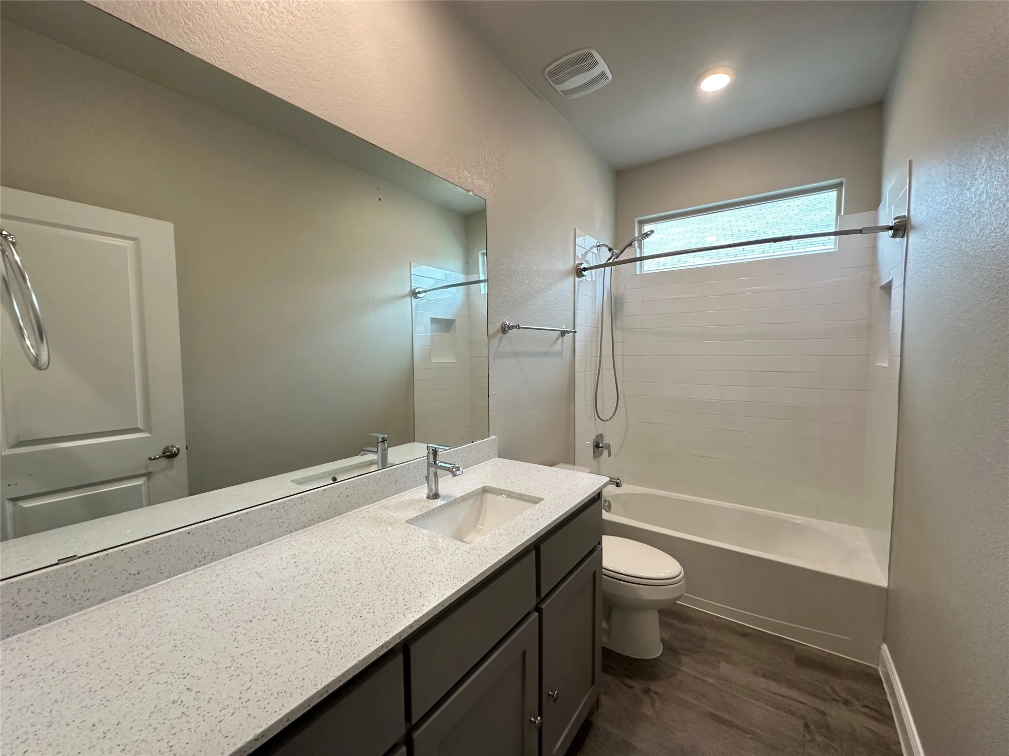 Single Family Residence For Rent in Denton County , 717 Shepperton Way, Fort Worth, Texas 76247, 4 Bedroom, 2 Bathroom, 2 Garage spaces, 2,010 Sqft, built in 2022, mls#21402560, Real Estate Agent in Fort Worth, Homes For Rent in Denton county, Homes For Rent in Fort Worth, Realtor in Fort Worth Texas, Real Estate Brokerage Independent Realty Texas, Luminita Cordes Realtor