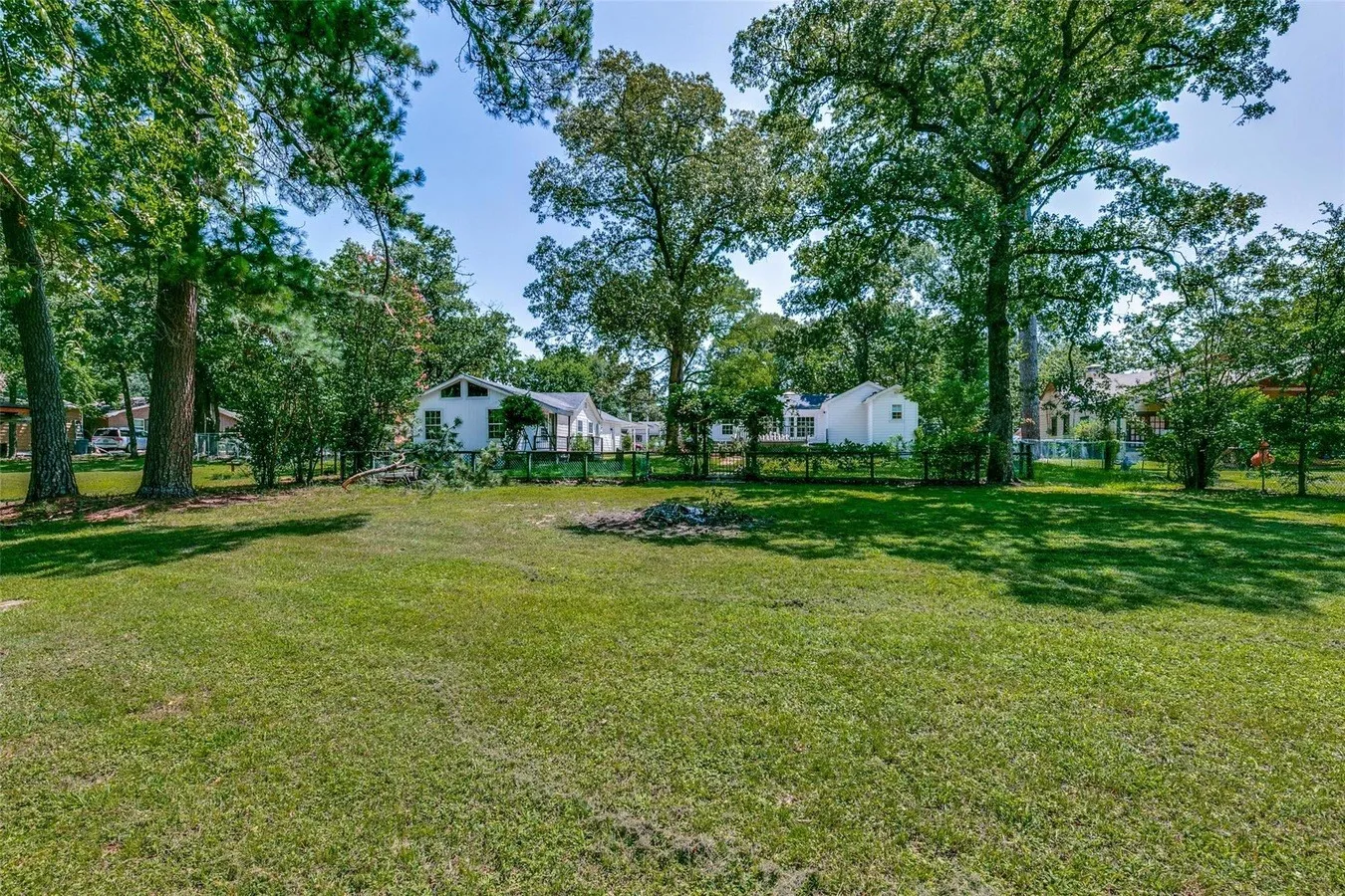 Single Family Residence For Rent in Henderson County , 722 1/2 S Prarieville, Athens, Texas 75751, 2 Bedroom, 1 Bathroom, Garage spaces, 1,043 Sqft, built in 1951, mls#21402722, Real Estate Agent in Athens, Homes For Rent in Henderson county, Homes For Rent in Athens, Realtor in Athens Texas, Real Estate Brokerage Independent Realty Texas, Luminita Cordes Realtor