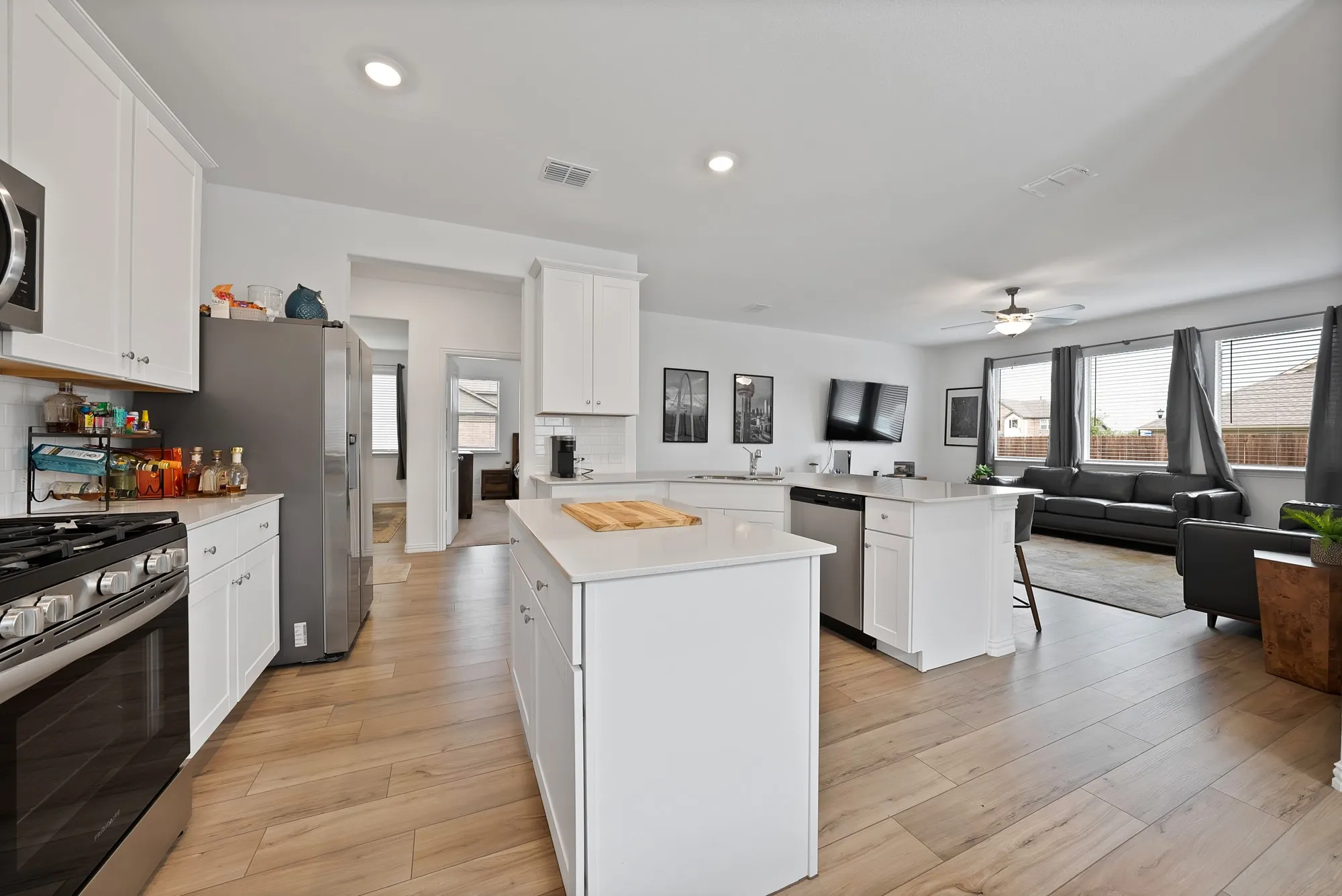 Single Family Residence For Sale in Rockwall County , 605 Freed Drive, Fate, Texas 75087, 4 Bedroom, 2 Bathroom, 2 Garage spaces, 2,000 Sqft, built in 2024, mls#21398279, Real Estate Agent in Fate, Homes For Sale in Rockwall county, Homes For Sale in Fate, Realtor in Fate Texas, Real Estate Brokerage Independent Realty Texas, Luminita Cordes Realtor