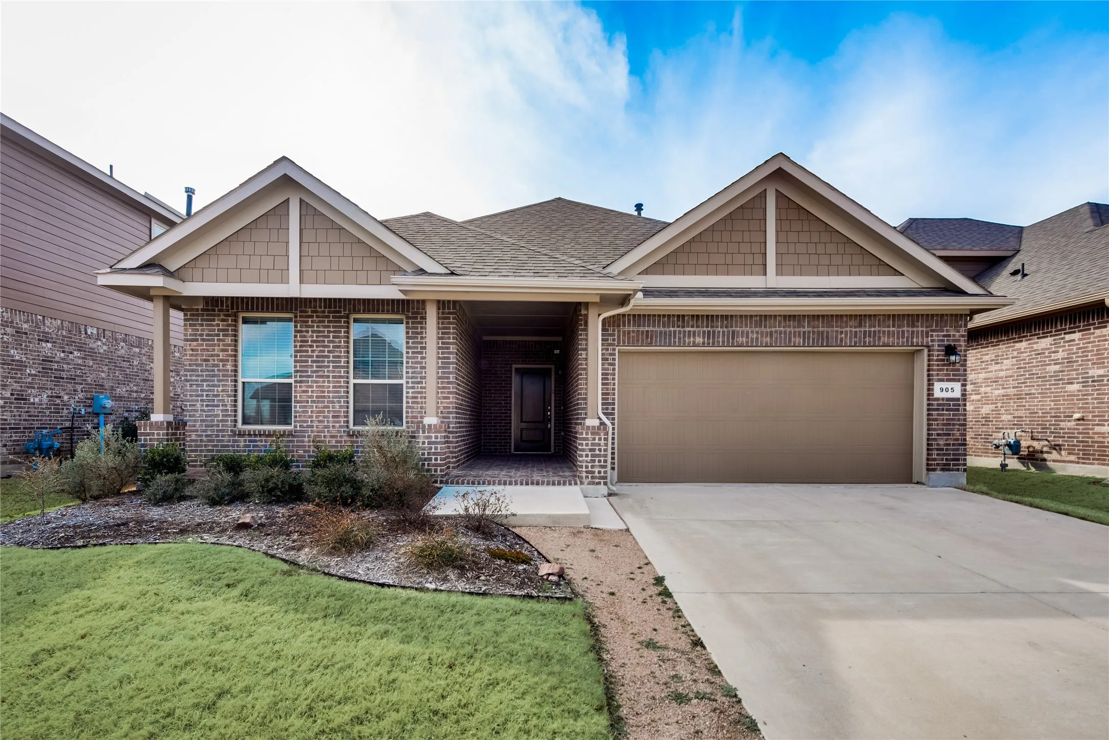 Single Family Residence For Rent in Denton County , 905 Dove Cove, Argyle, Texas 76226, 4 Bedroom, 3 Bathroom, 2 Garage spaces, 1,813 Sqft, built in 2018, mls#21401553, Real Estate Agent in Argyle, Homes For Rent in Denton county, Homes For Rent in Argyle, Realtor in Argyle Texas, Real Estate Brokerage Independent Realty Texas, Luminita Cordes Realtor