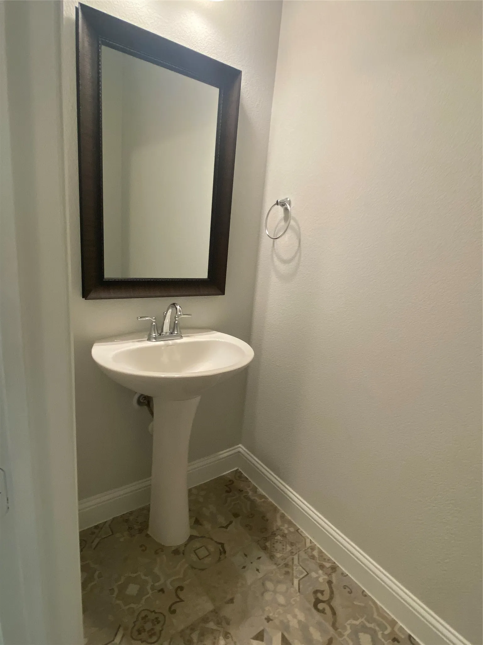Single Family Residence For Rent in Johnson County , 409 Caddo Ridge Lane, Mansfield, Texas 76063, 5 Bedroom, 5 Bathroom, 3 Garage spaces, 3,077 Sqft, built in 2023, mls#21402719, Real Estate Agent in Mansfield, Homes For Rent in Johnson county, Homes For Rent in Mansfield, Realtor in Mansfield Texas, Real Estate Brokerage Independent Realty Texas, Luminita Cordes Realtor
