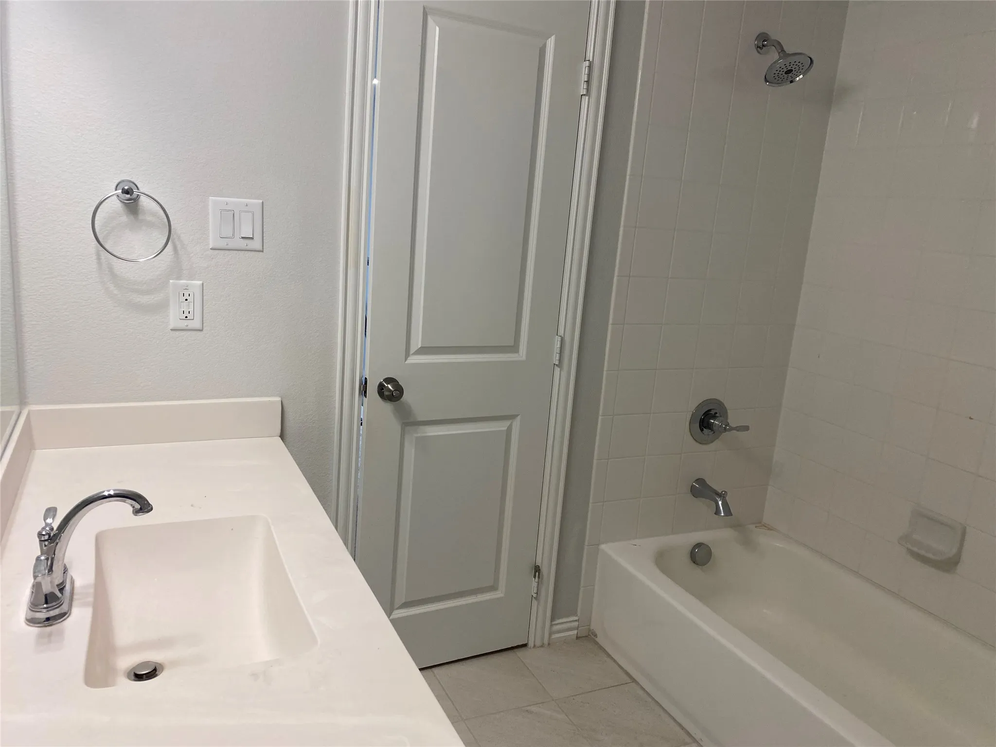 Single Family Residence For Rent in Johnson County , 409 Caddo Ridge Lane, Mansfield, Texas 76063, 5 Bedroom, 5 Bathroom, 3 Garage spaces, 3,077 Sqft, built in 2023, mls#21402719, Real Estate Agent in Mansfield, Homes For Rent in Johnson county, Homes For Rent in Mansfield, Realtor in Mansfield Texas, Real Estate Brokerage Independent Realty Texas, Luminita Cordes Realtor