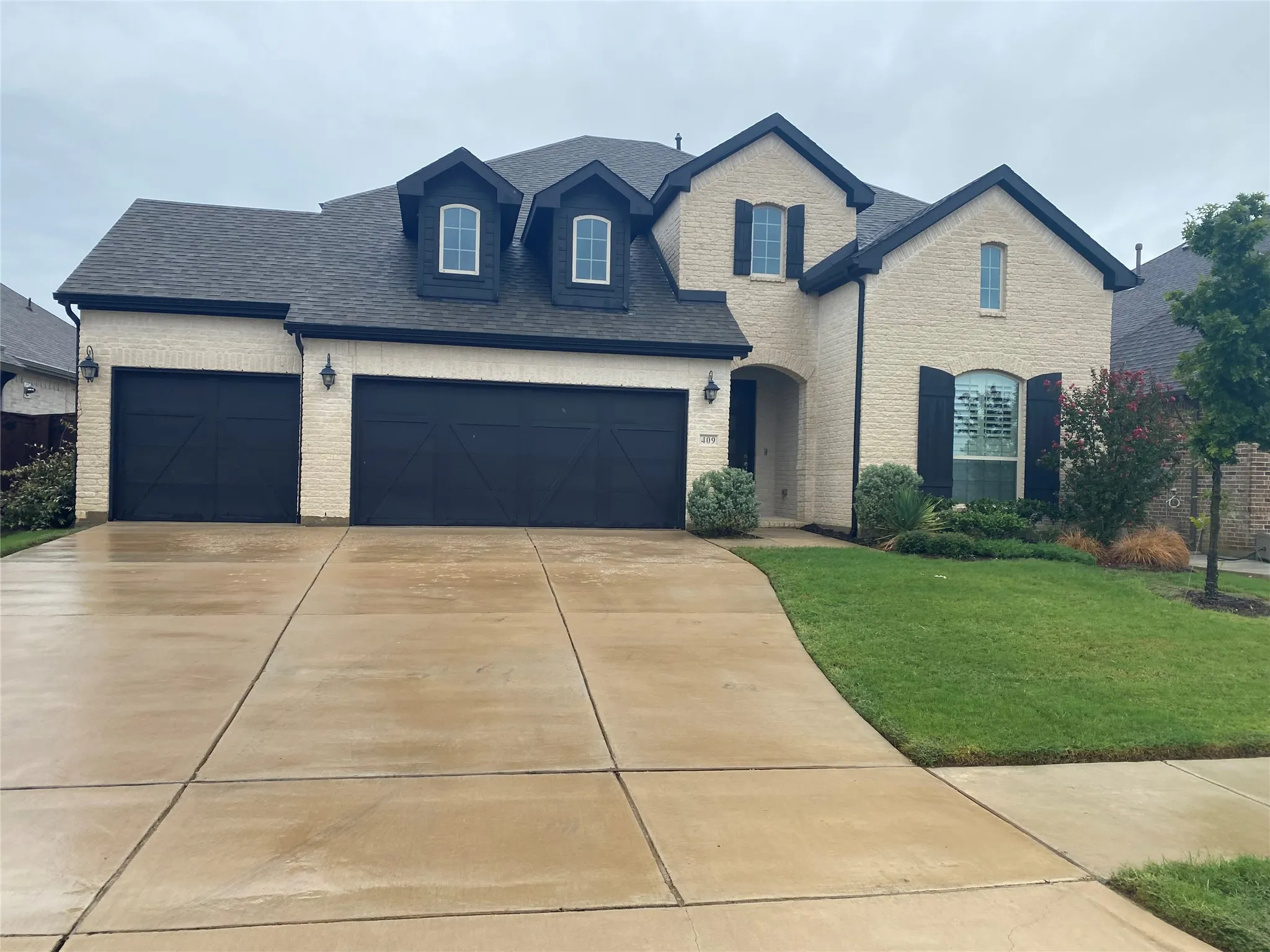 Single Family Residence For Rent in Johnson County , 409 Caddo Ridge Lane, Mansfield, Texas 76063, 5 Bedroom, 5 Bathroom, 3 Garage spaces, 3,077 Sqft, built in 2023, mls#21402719, Real Estate Agent in Mansfield, Homes For Rent in Johnson county, Homes For Rent in Mansfield, Realtor in Mansfield Texas, Real Estate Brokerage Independent Realty Texas, Luminita Cordes Realtor